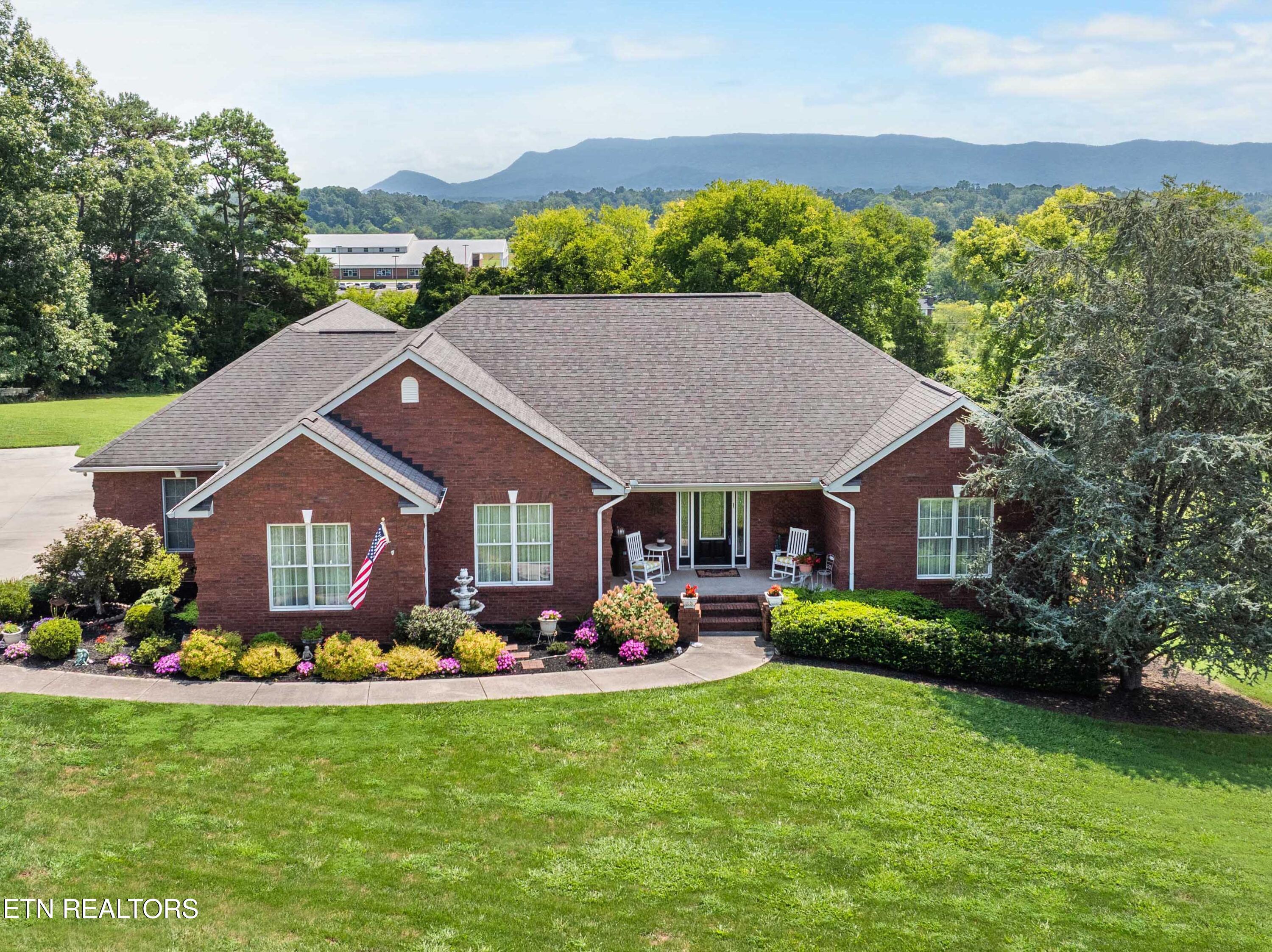 1648 Laramie Lane