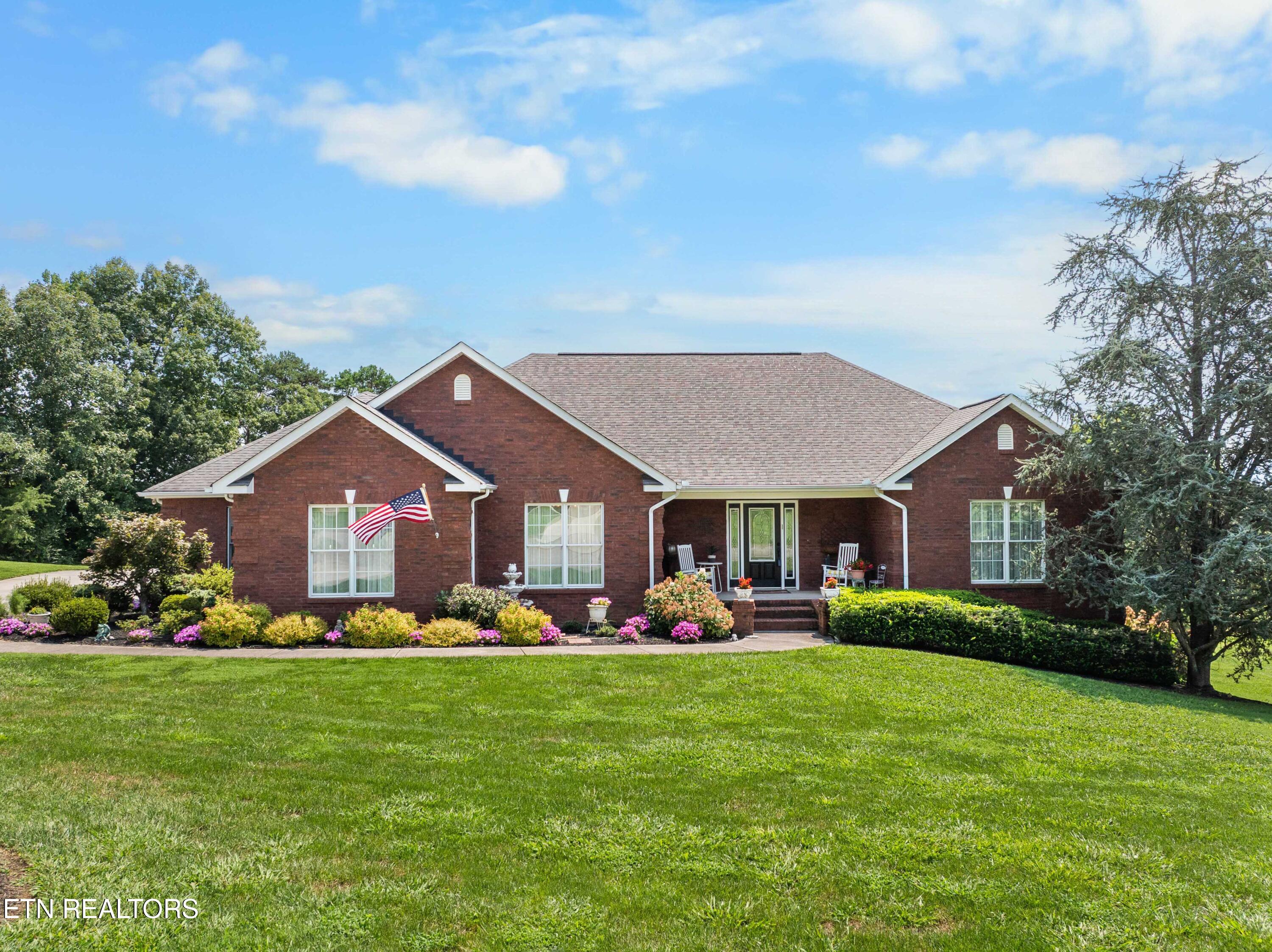 1648 Laramie Lane
