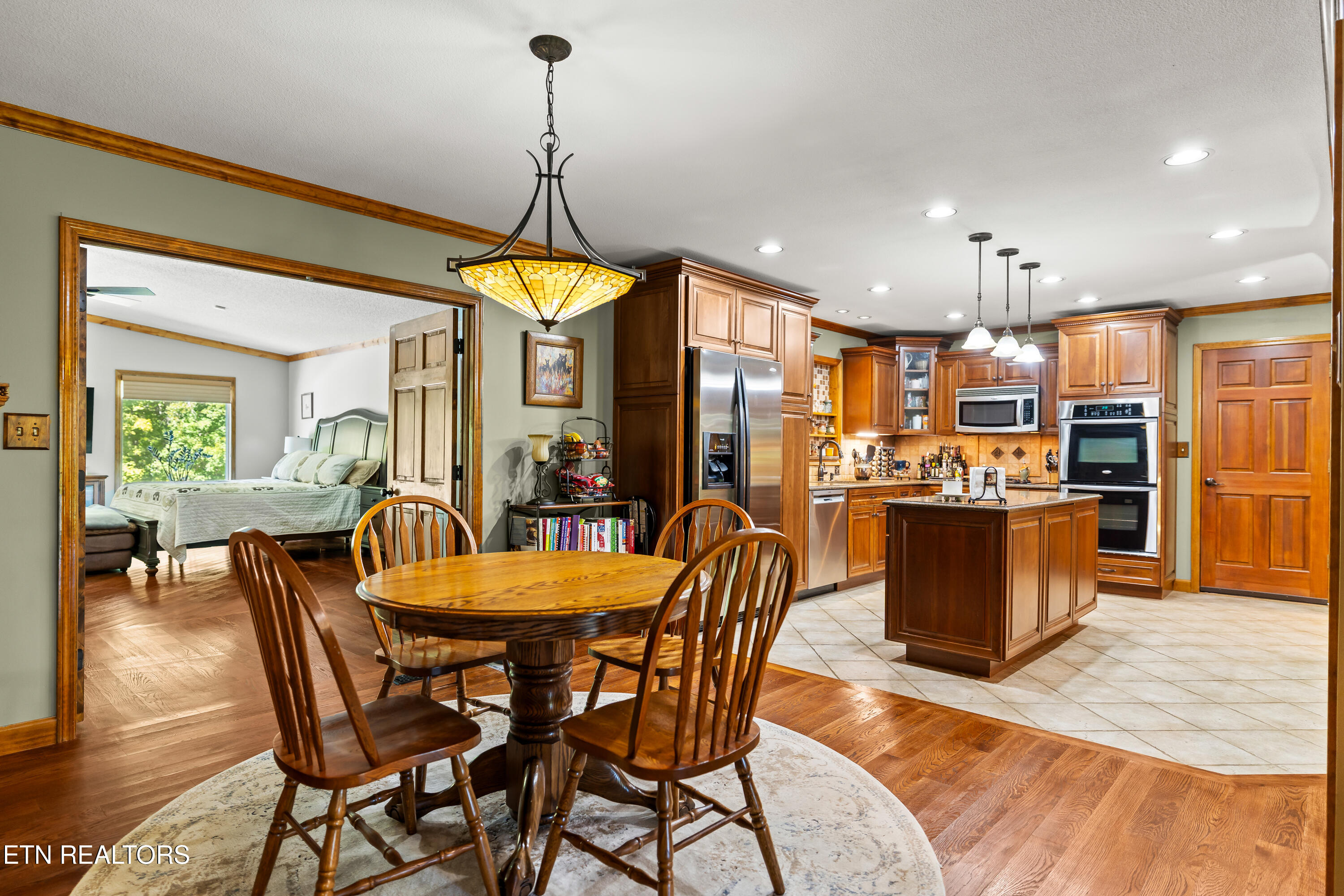 1845 Tree Tops Lane