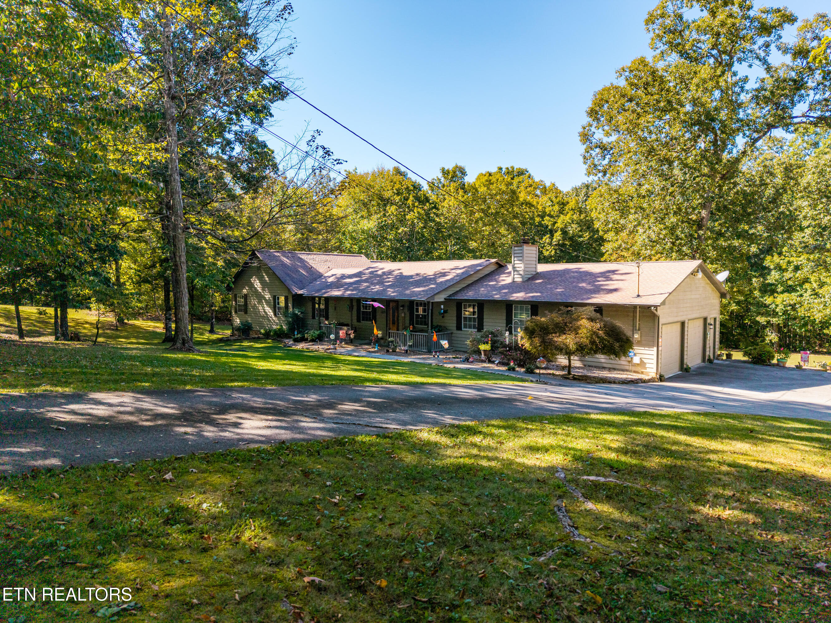 1845 Tree Tops Lane