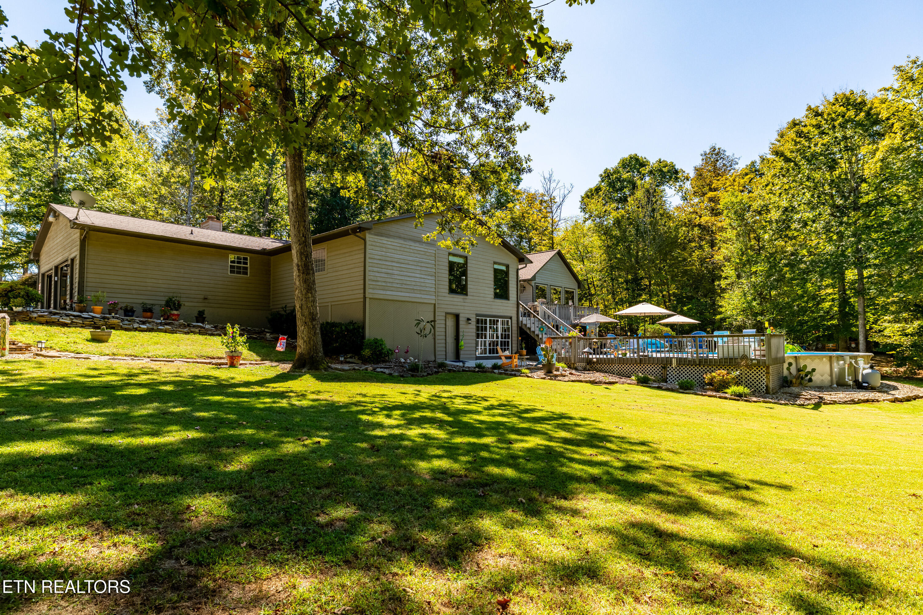 1845 Tree Tops Lane