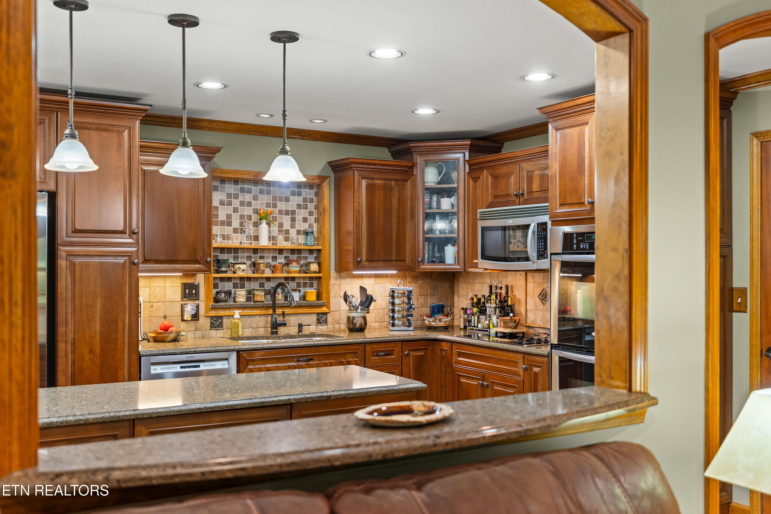 1845 Tree Tops Lane
