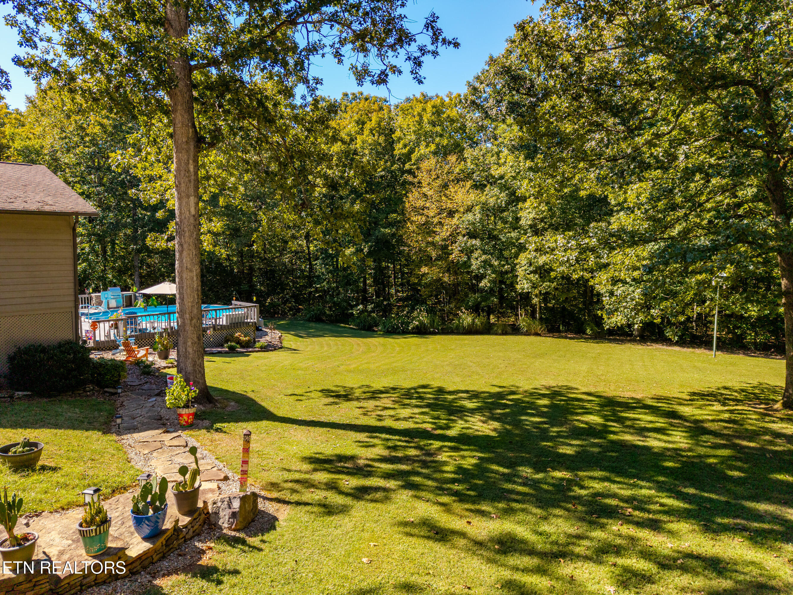1845 Tree Tops Lane