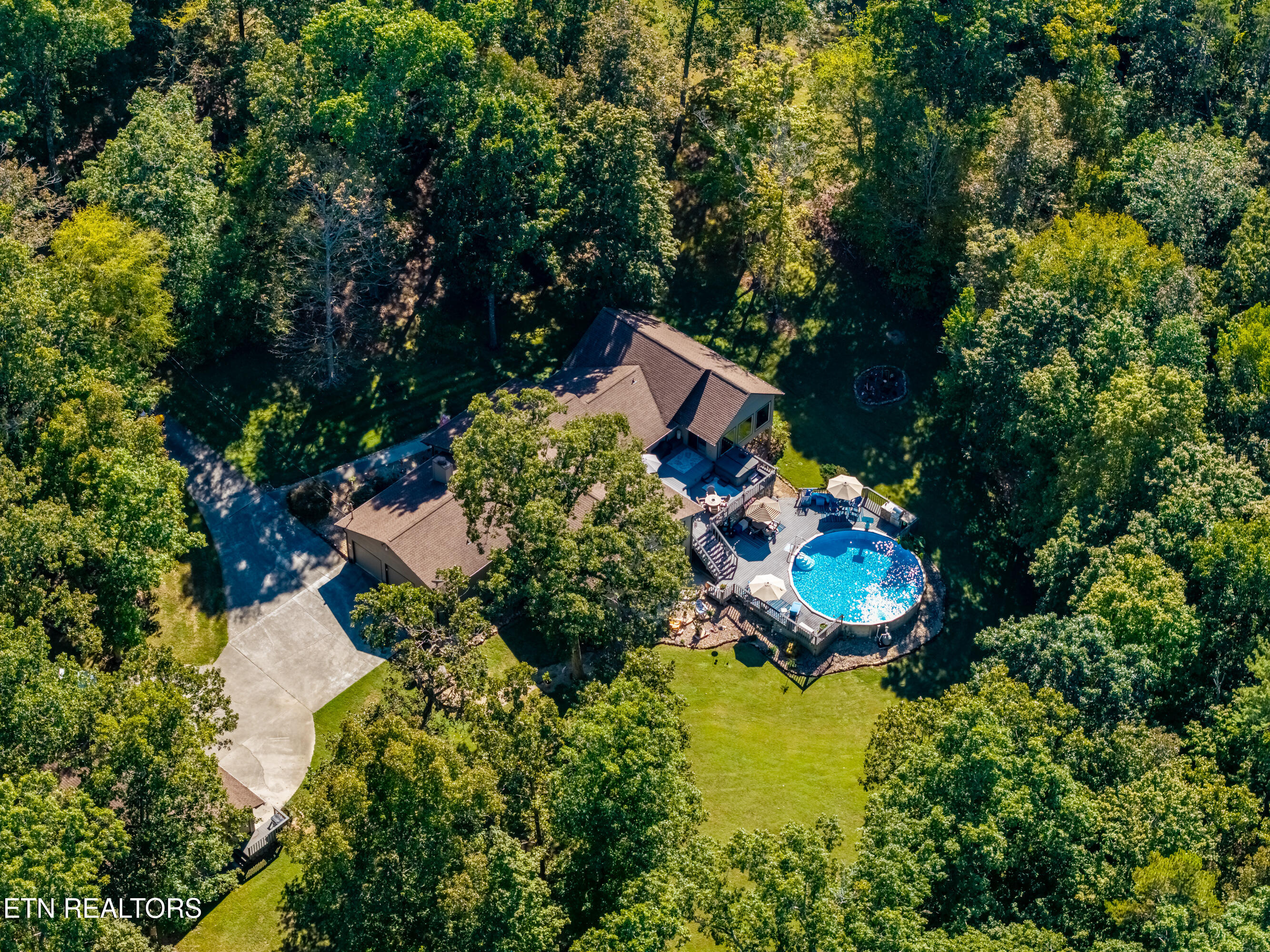 1845 Tree Tops Lane