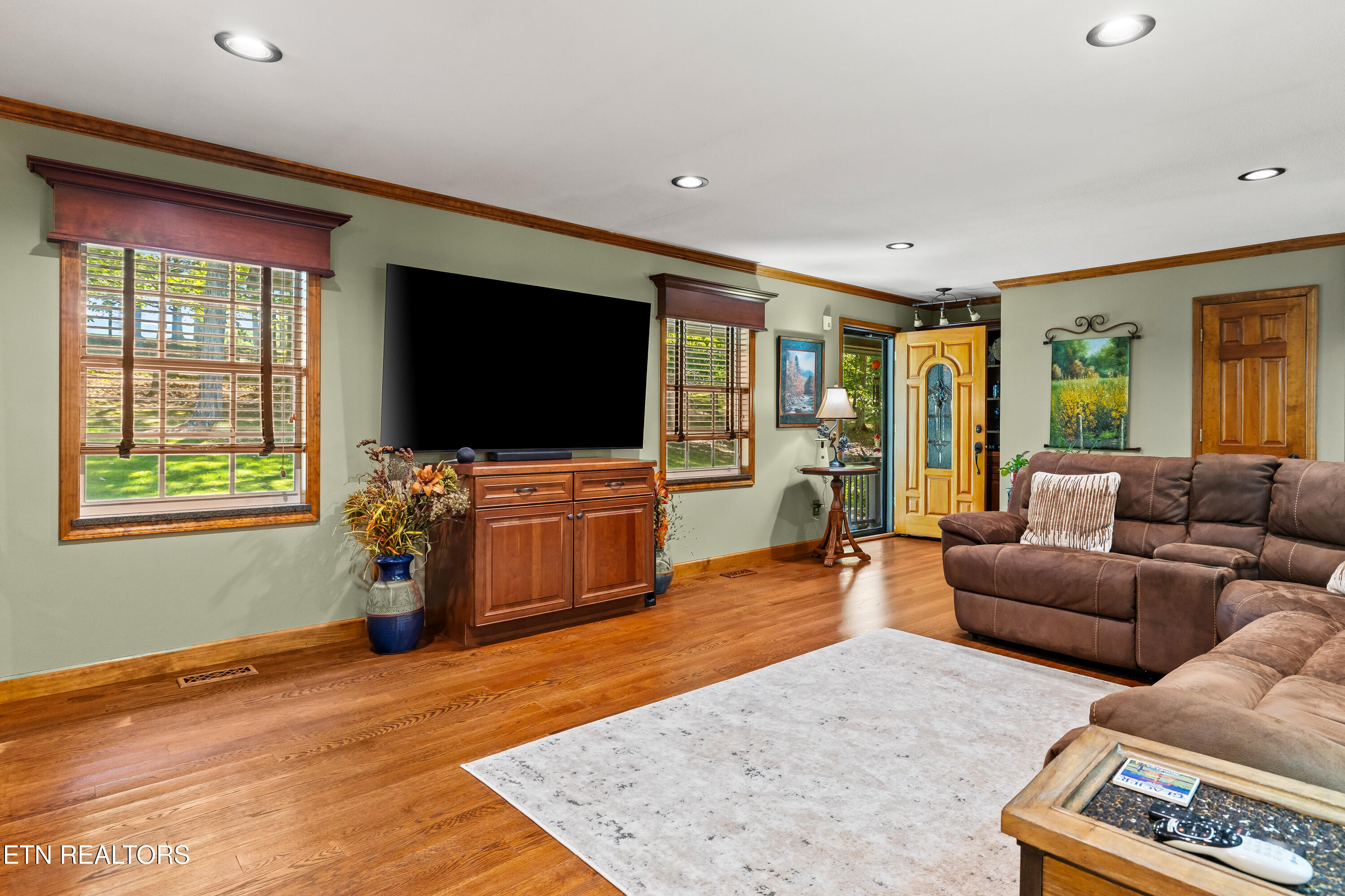 1845 Tree Tops Lane