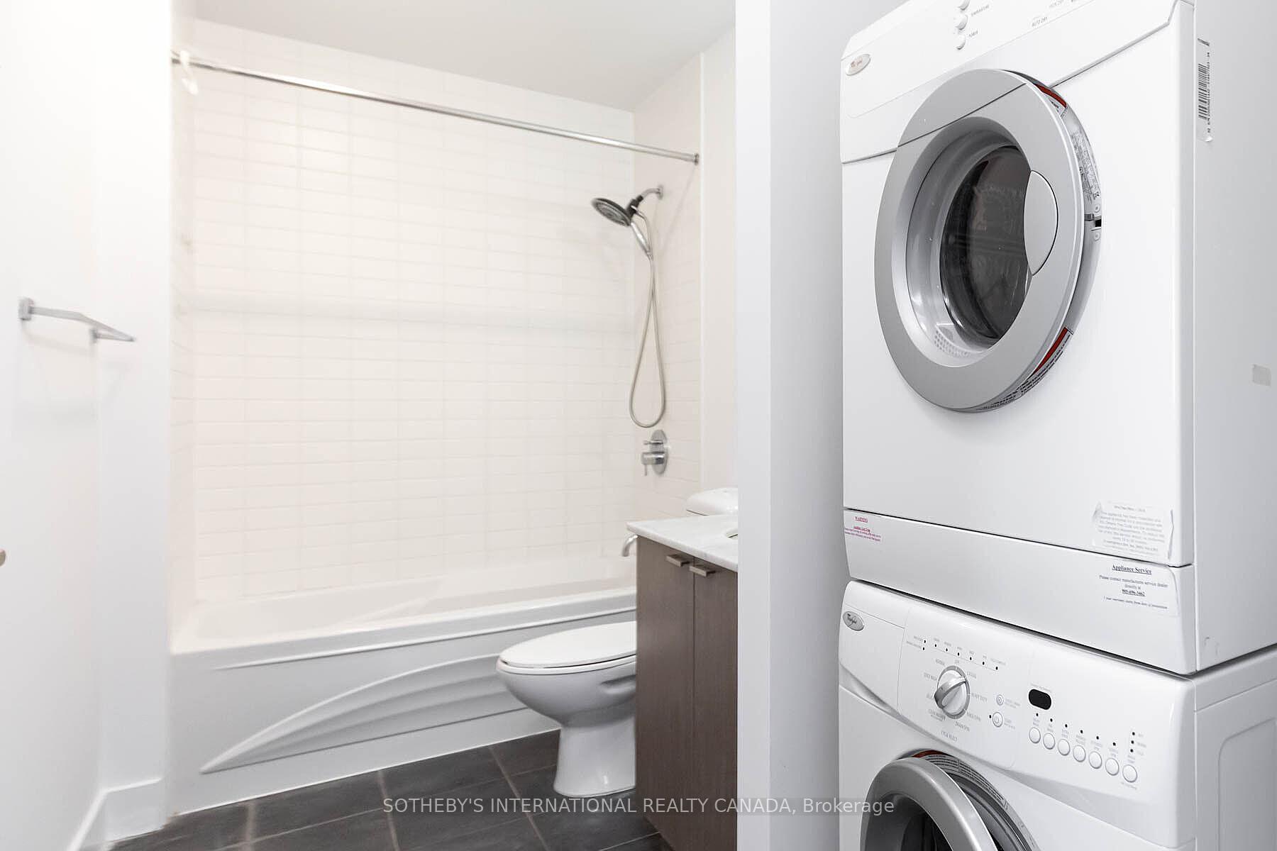 23 Sheppard Avenue E 2612