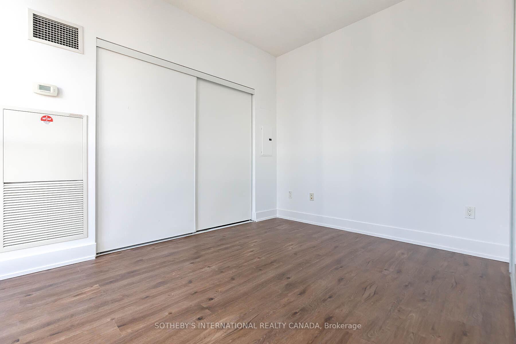 23 Sheppard Avenue E 2612