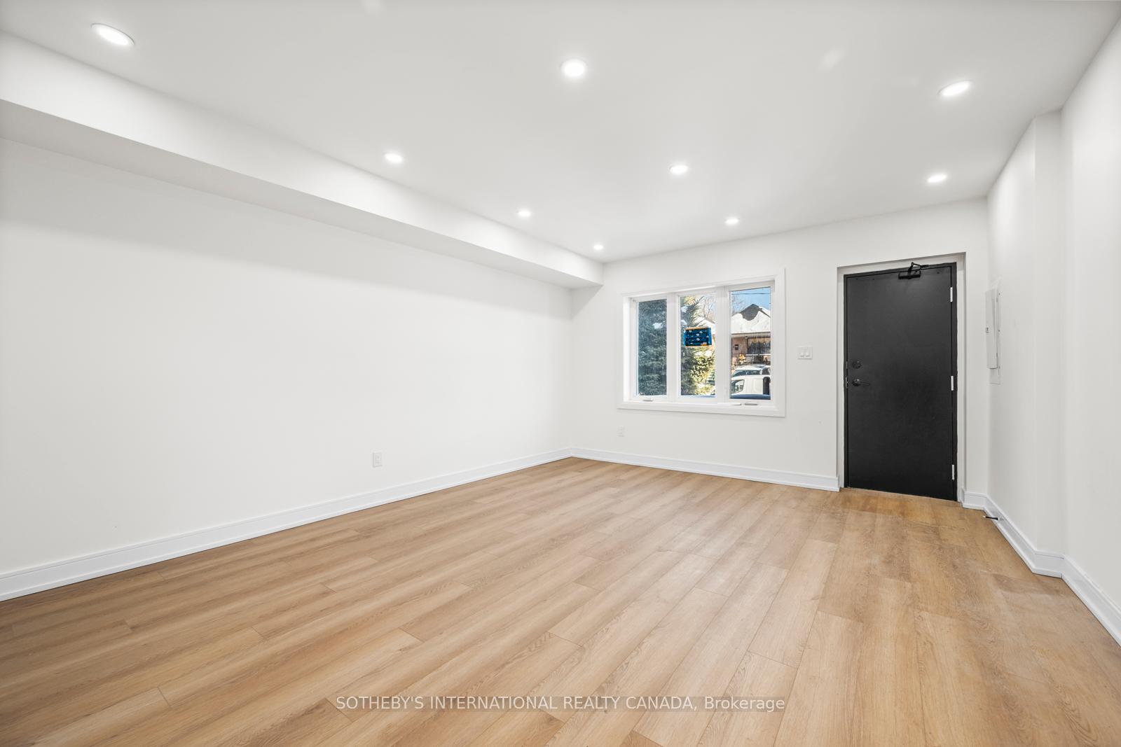 462 Northcliffe Boulevard