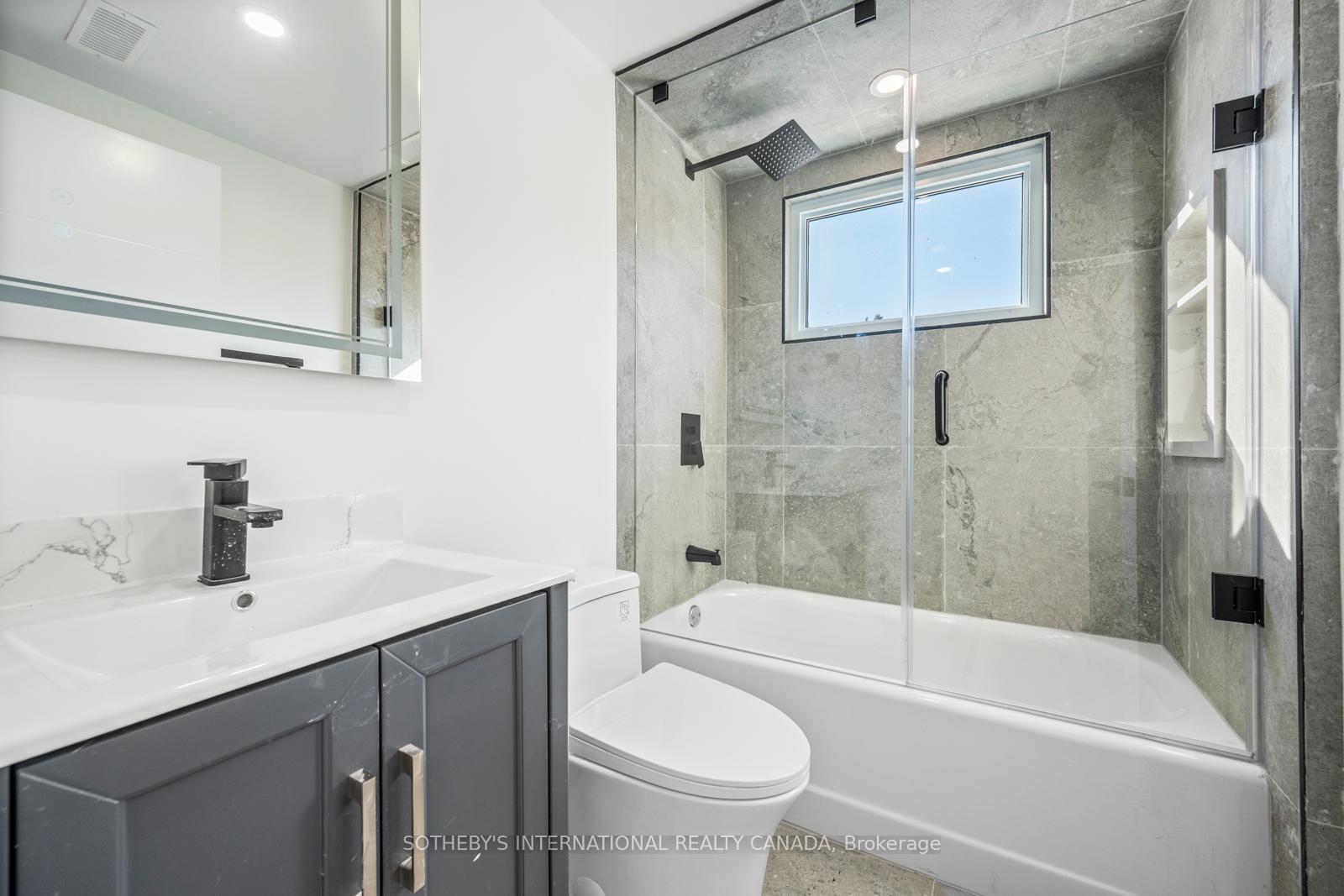 462 Northcliffe Boulevard