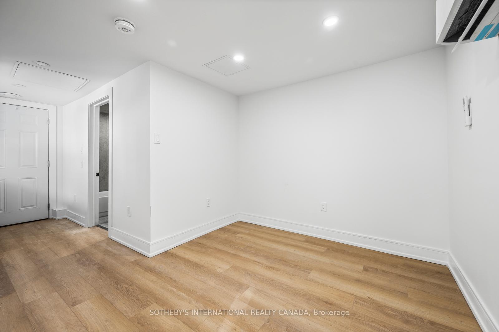 462 Northcliffe Boulevard