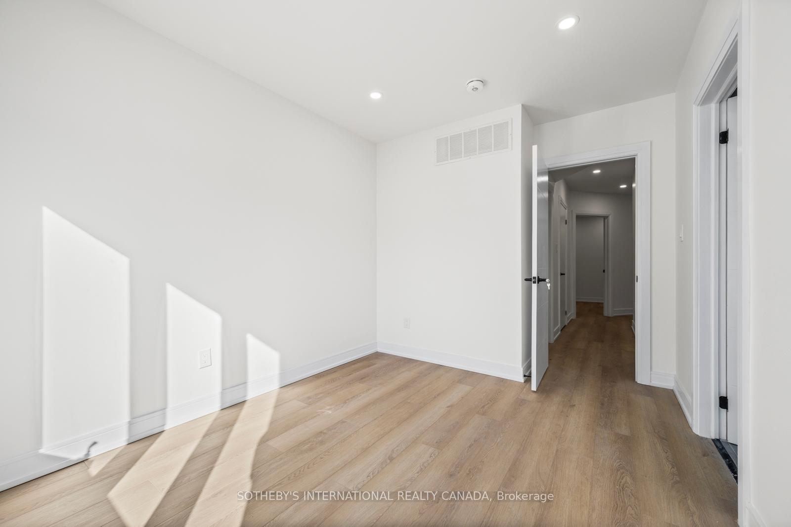 462 Northcliffe Boulevard