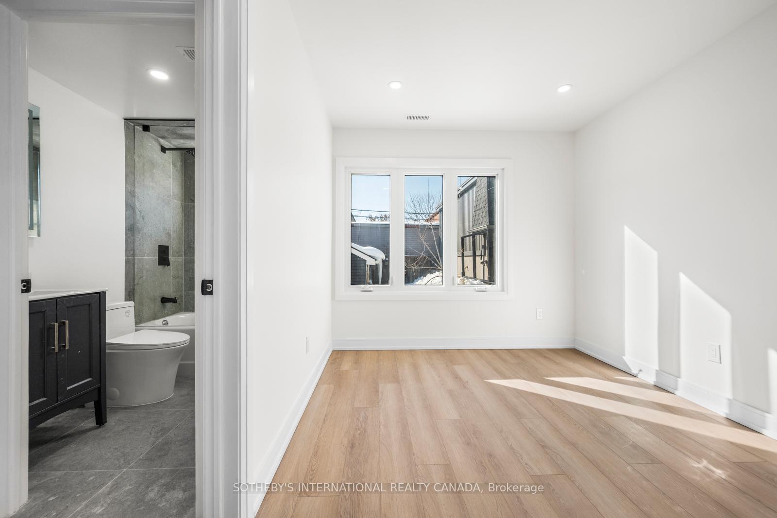 462 Northcliffe Boulevard