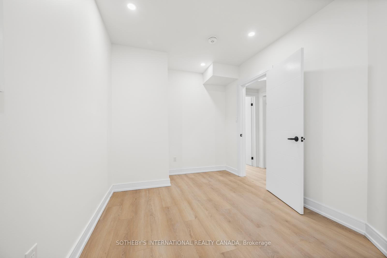 462 Northcliffe Boulevard