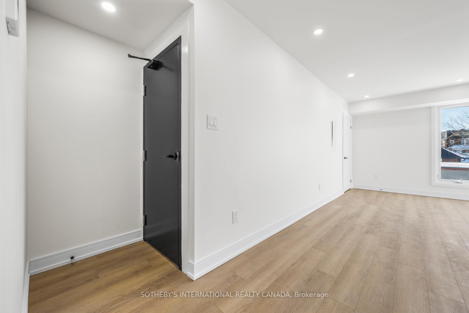 462 Northcliffe Boulevard