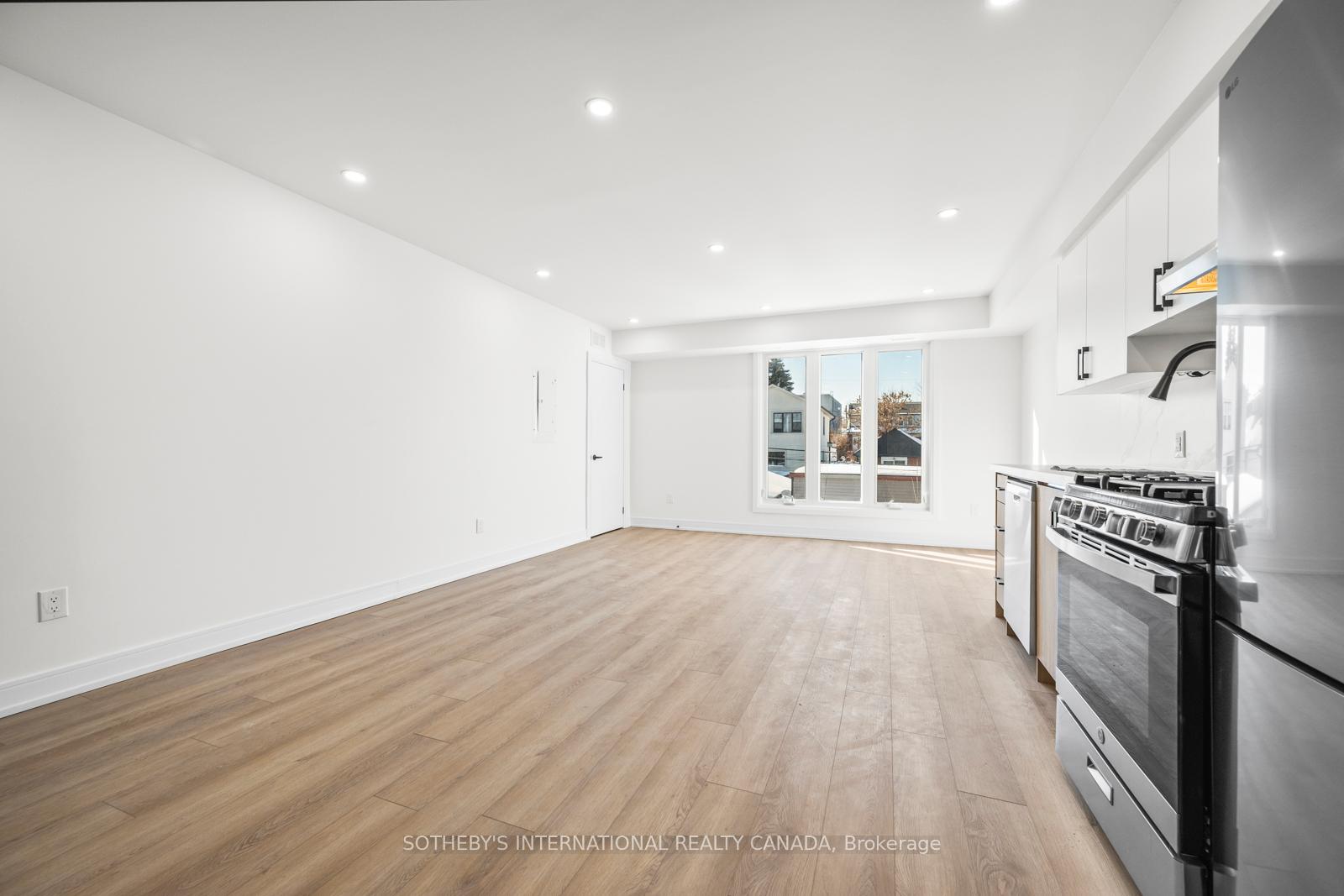 462 Northcliffe Boulevard