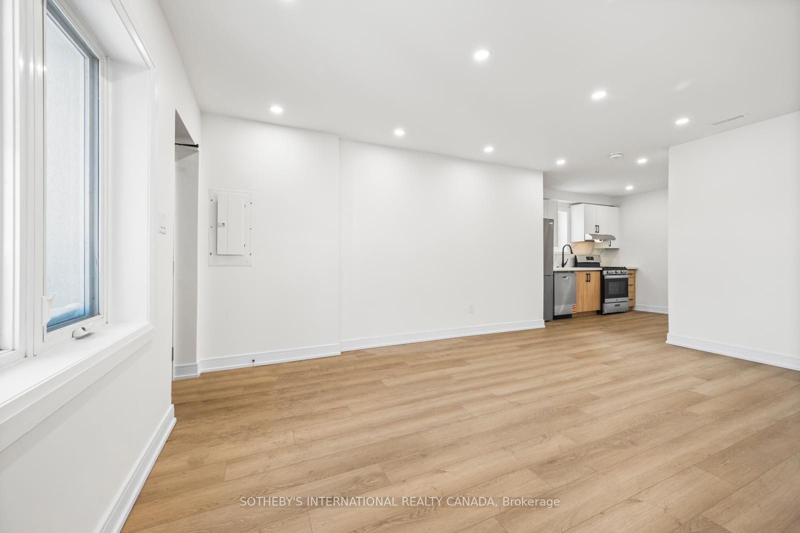 462 Northcliffe Boulevard