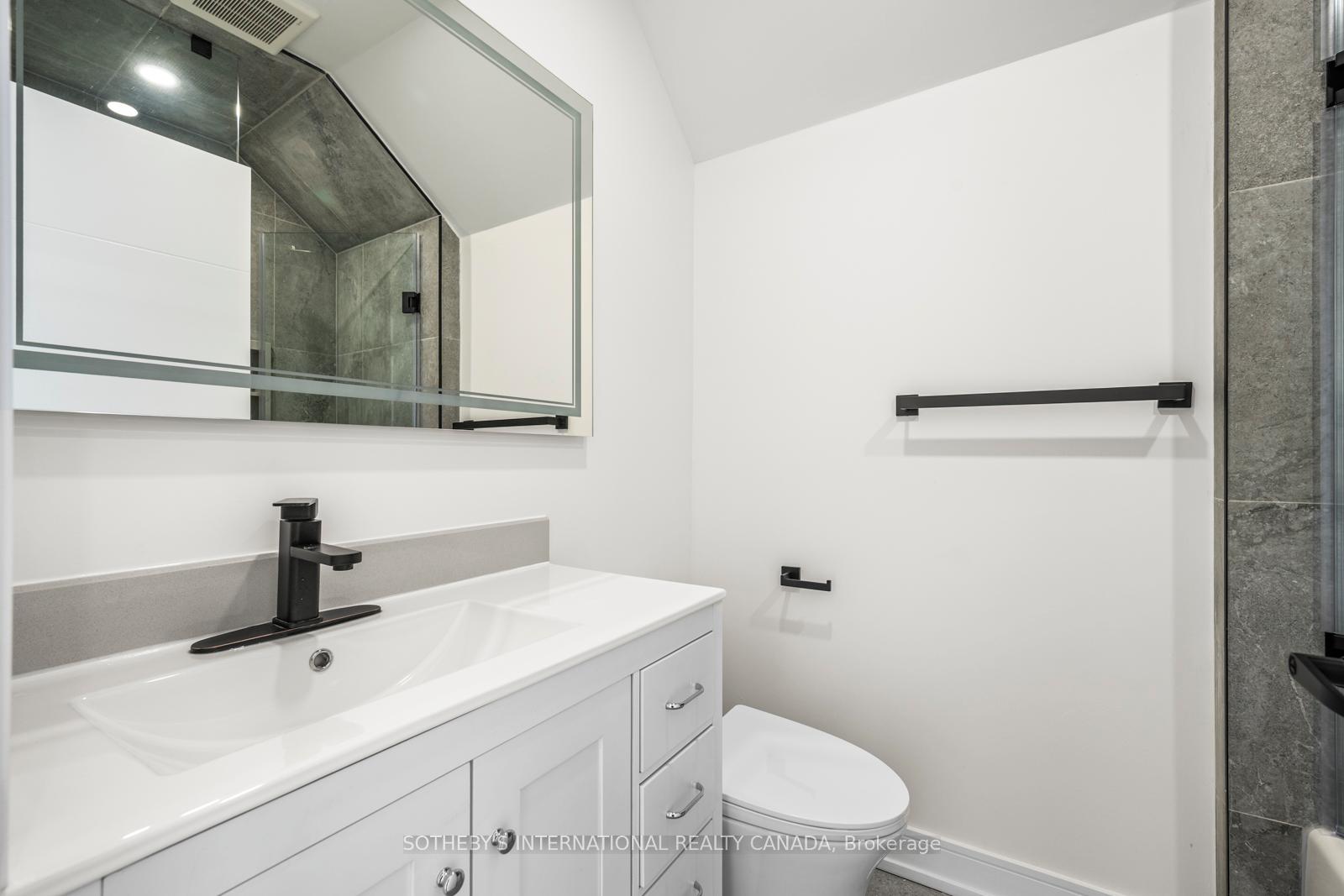 462 Northcliffe Boulevard