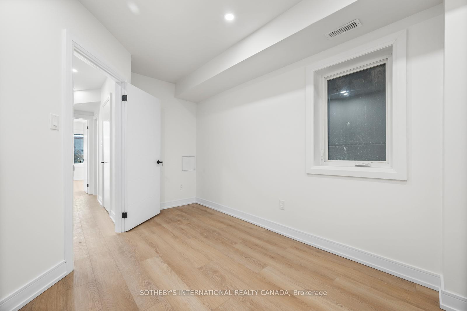 462 Northcliffe Boulevard