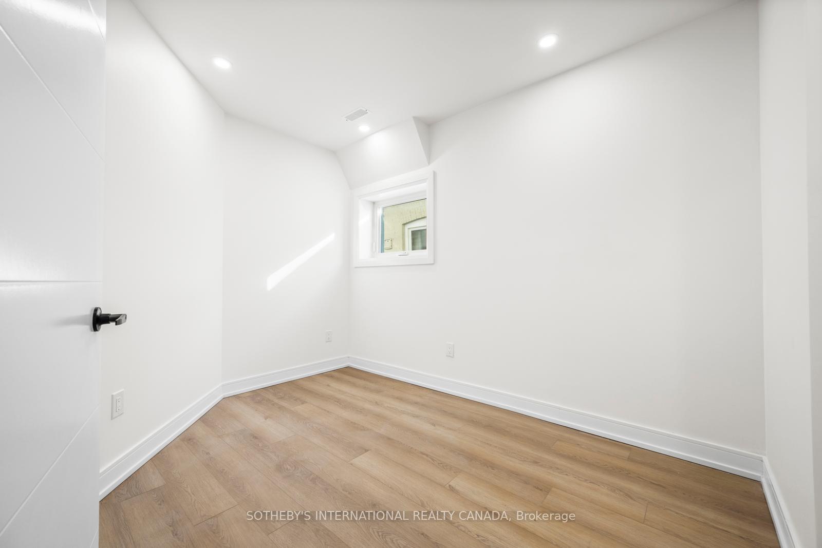 462 Northcliffe Boulevard