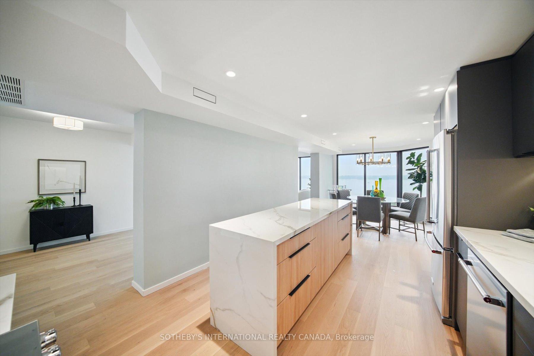 65 Harbour Square 1110