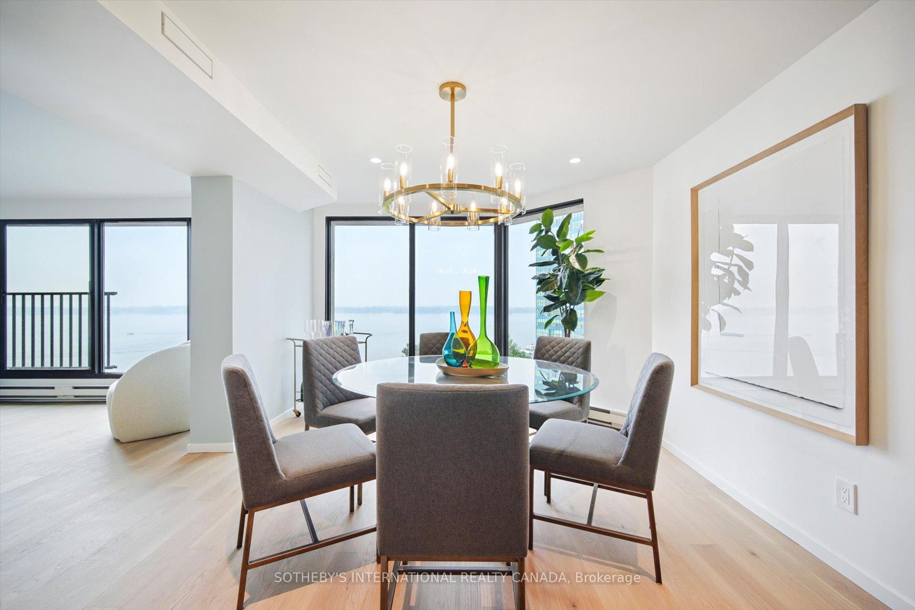 65 Harbour Square 1110