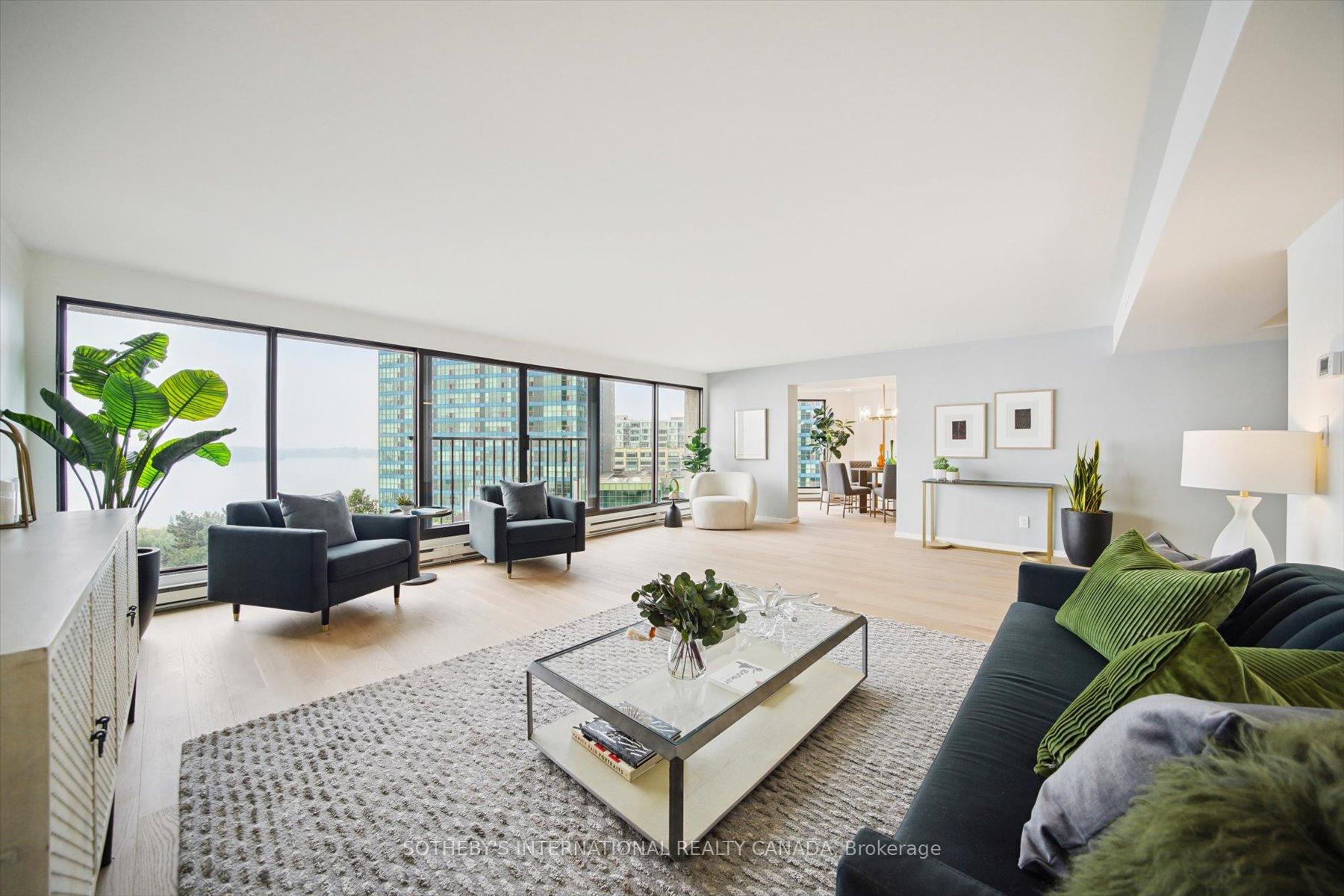 65 Harbour Square 1110