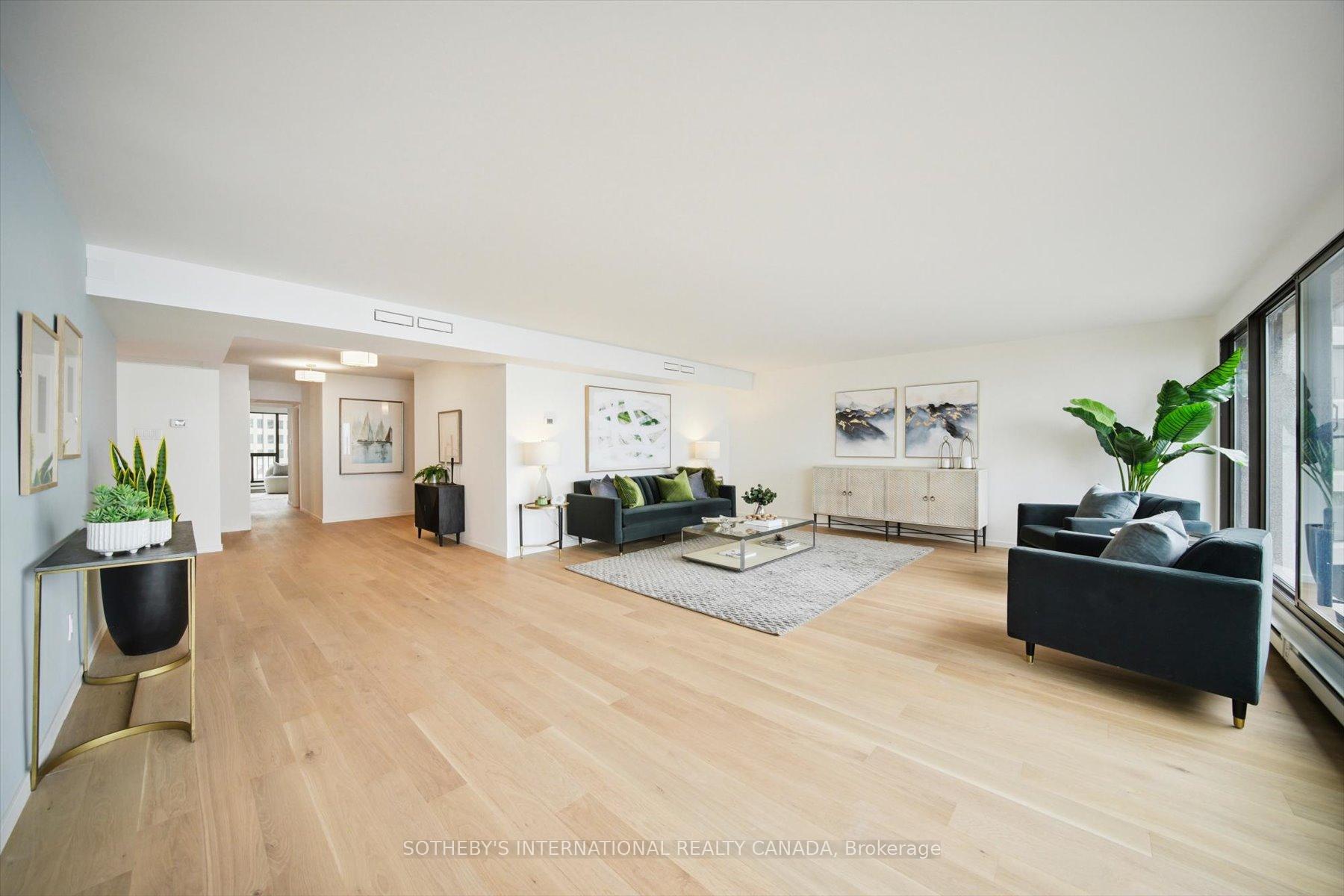 65 Harbour Square 1110