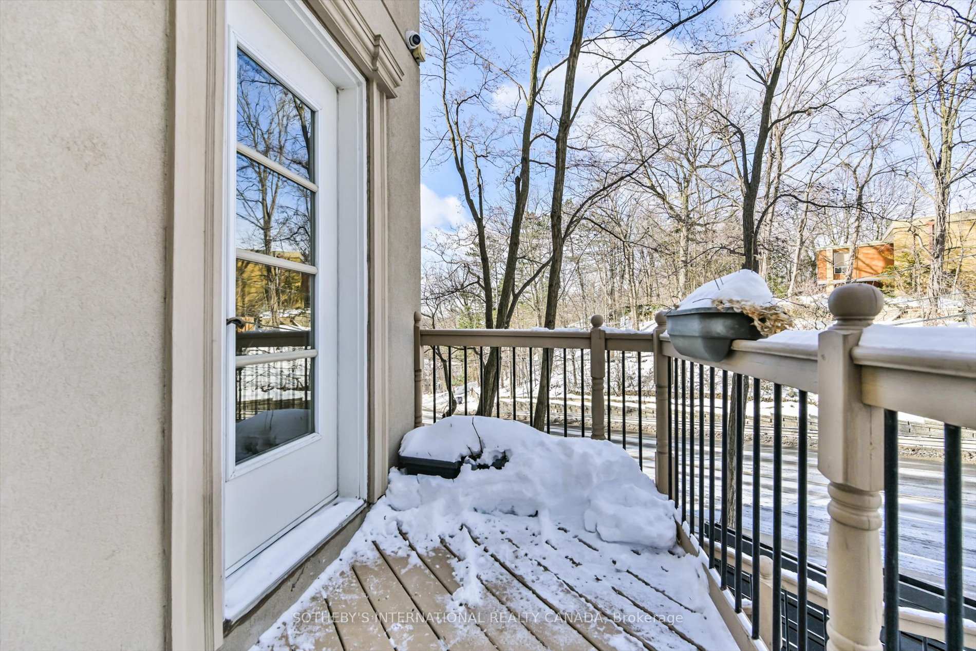 50 Old Yonge Street 2