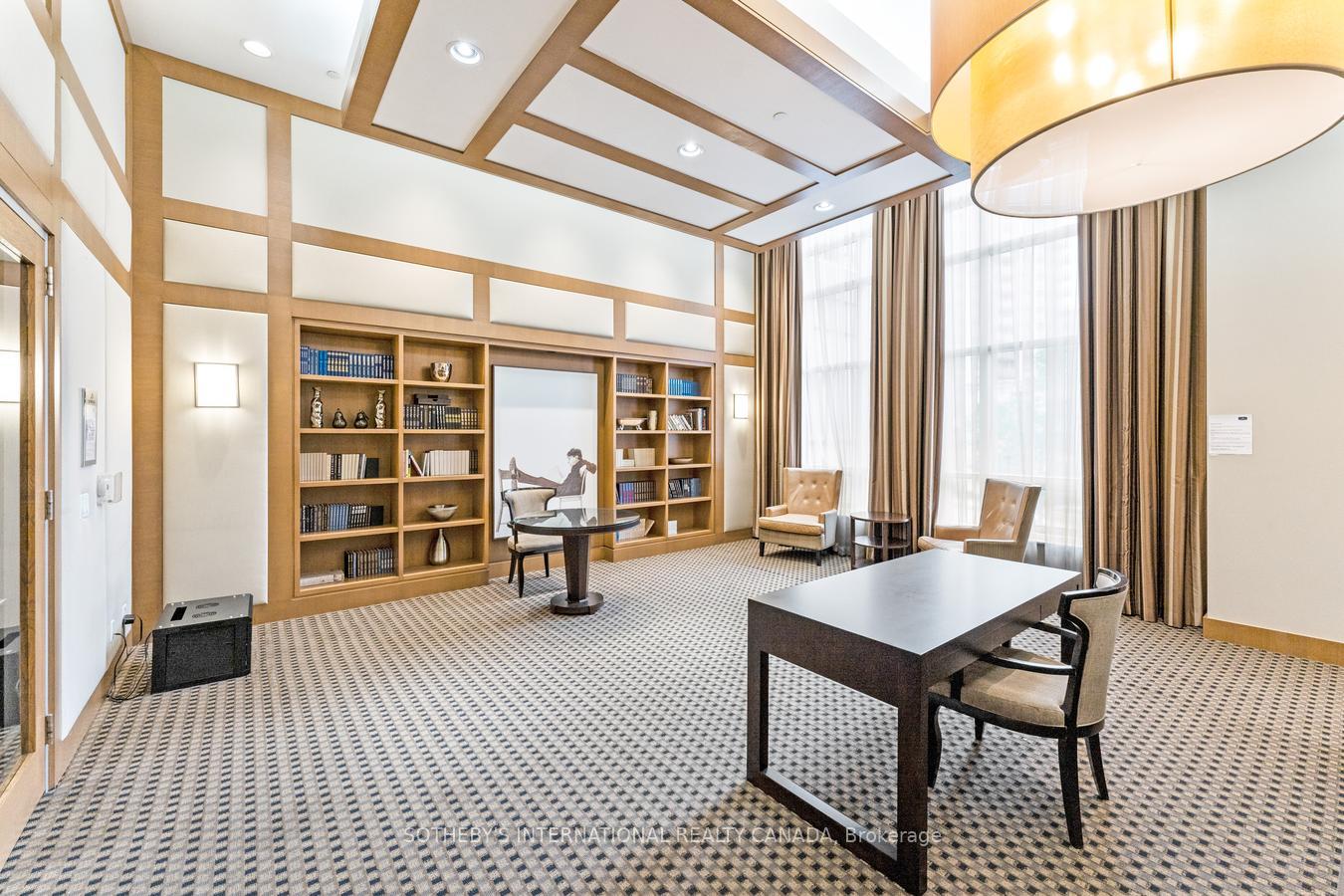 100 Harrison Garden Boulevard 824