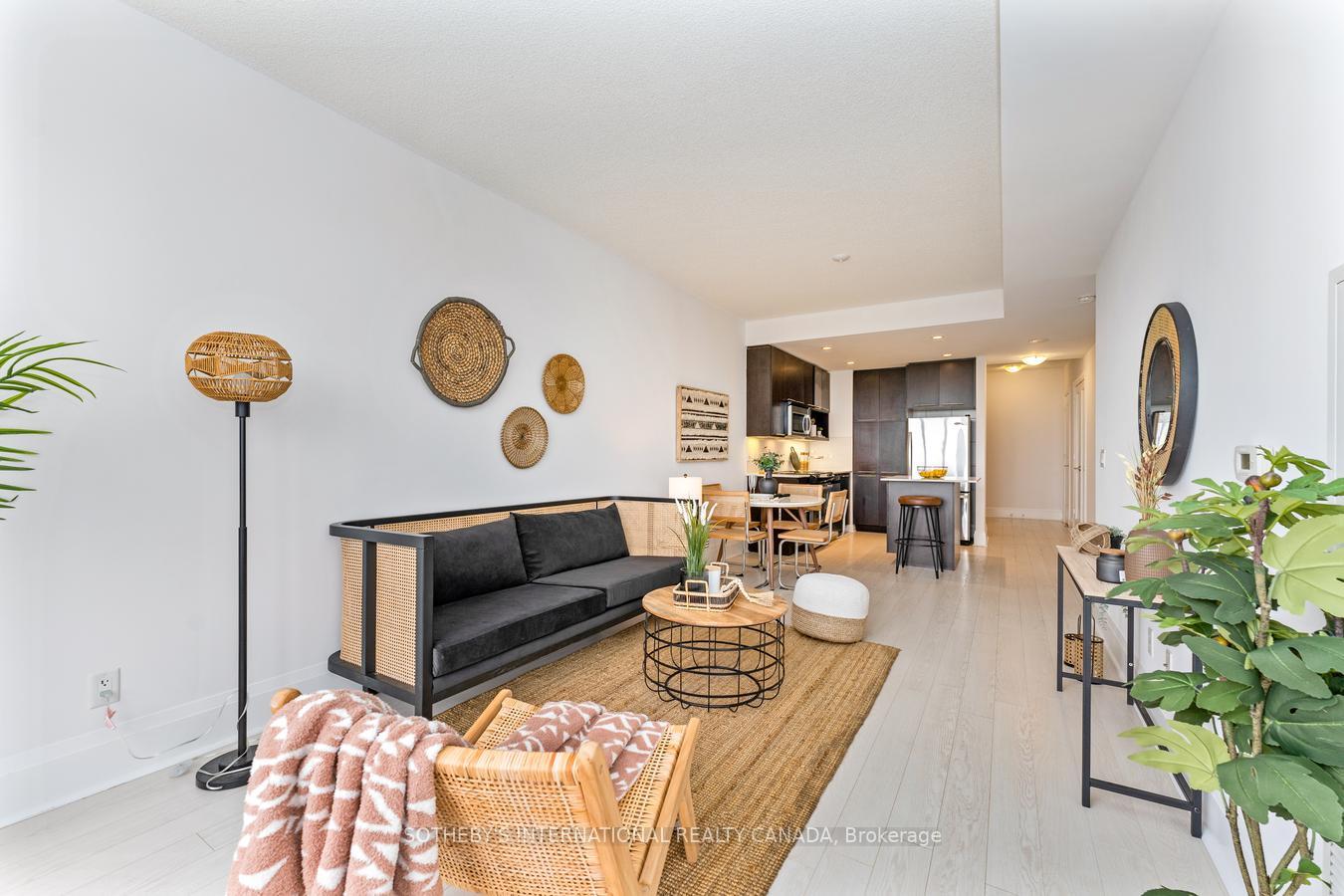 100 Harrison Garden Boulevard 824