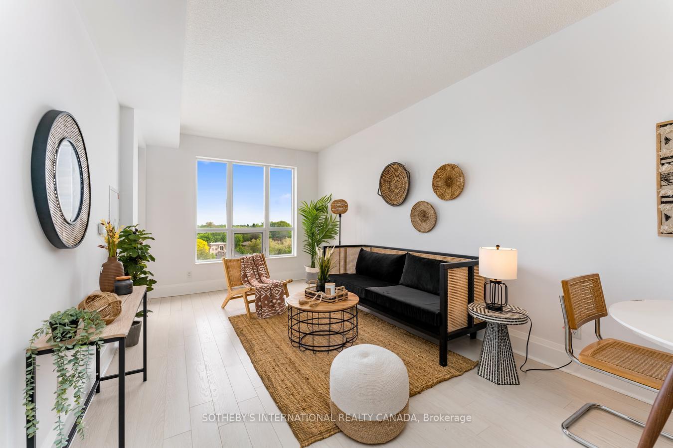 100 Harrison Garden Boulevard 824