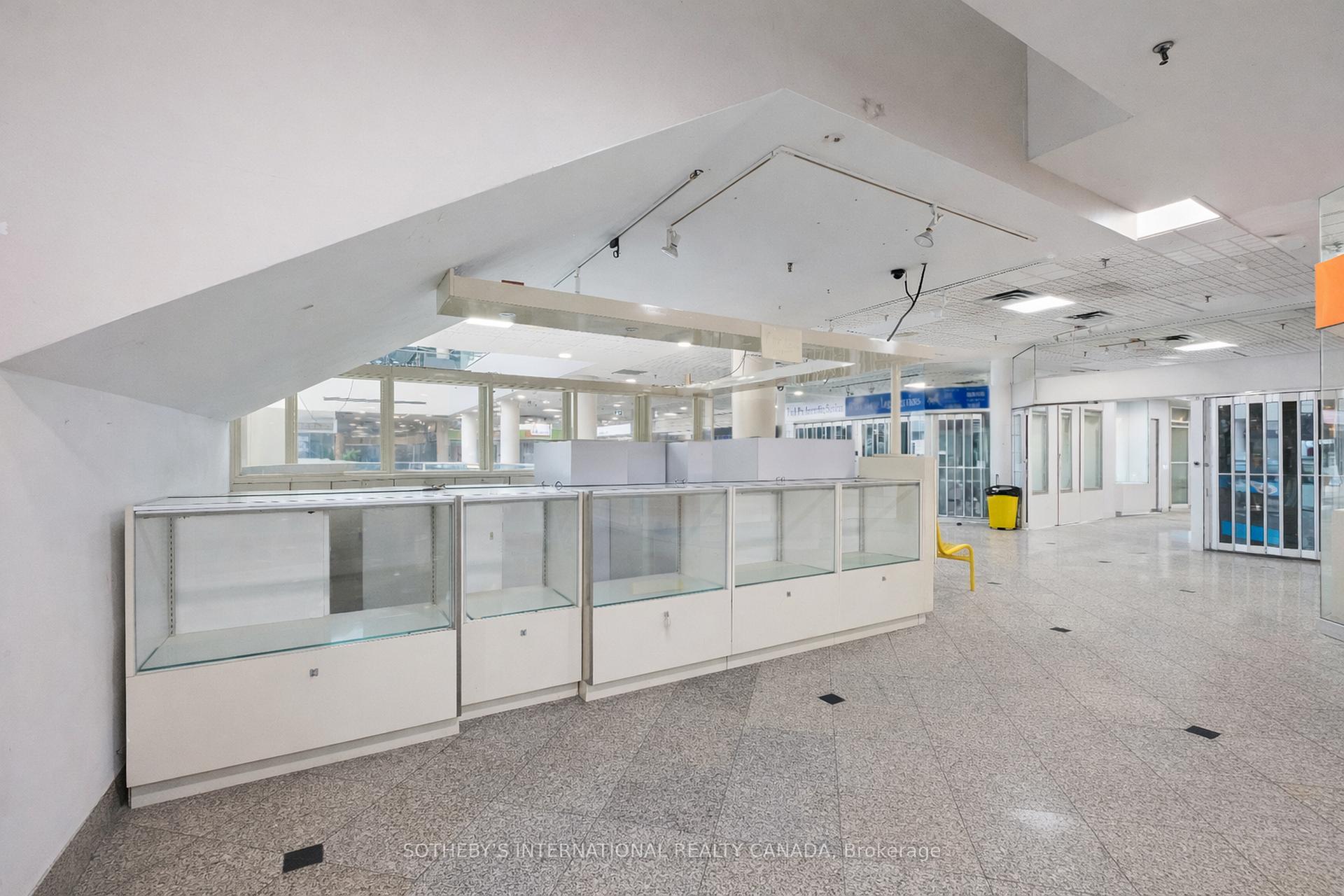 222 Spadina Avenue 237
