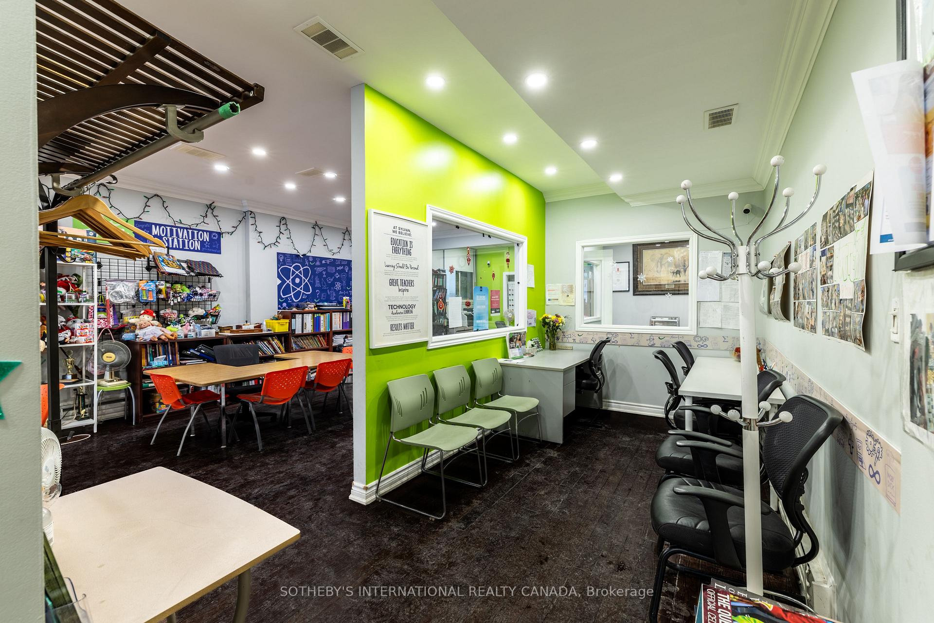 3310 Yonge Street Main floor