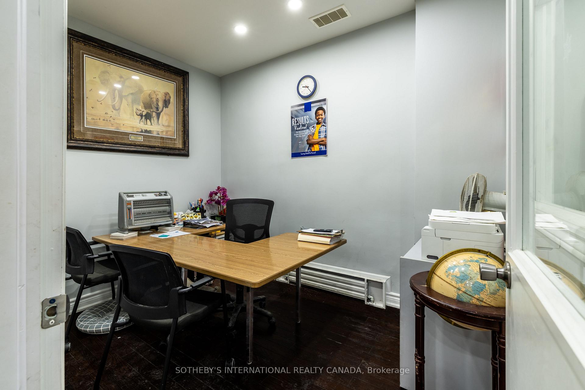 3310 Yonge Street Main floor