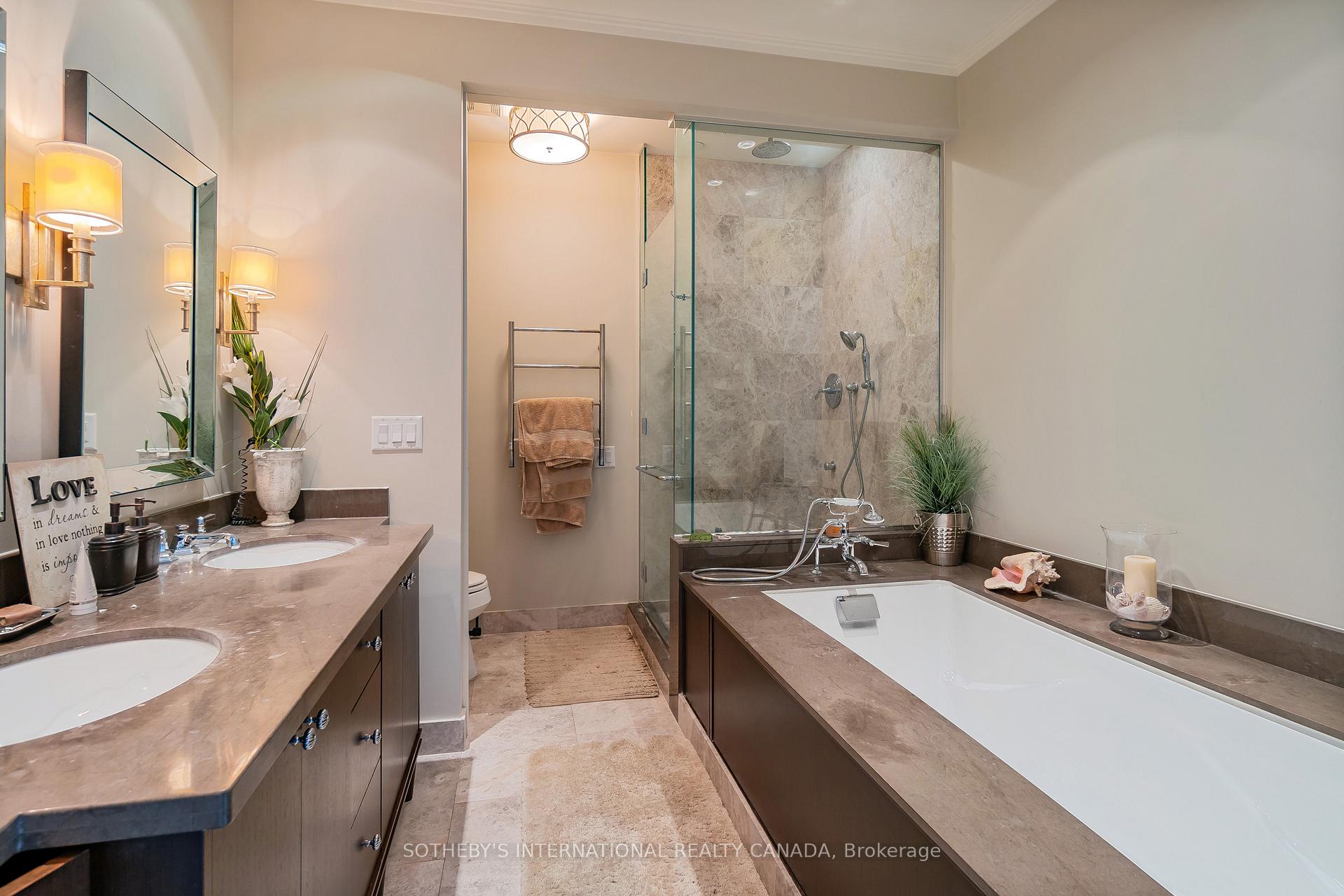 183 Wellington Street W 4201