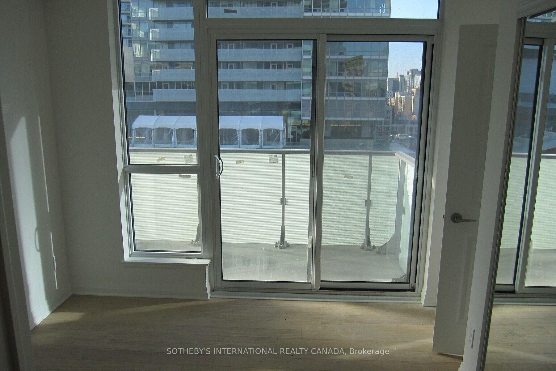 8 Mercer Street 1102