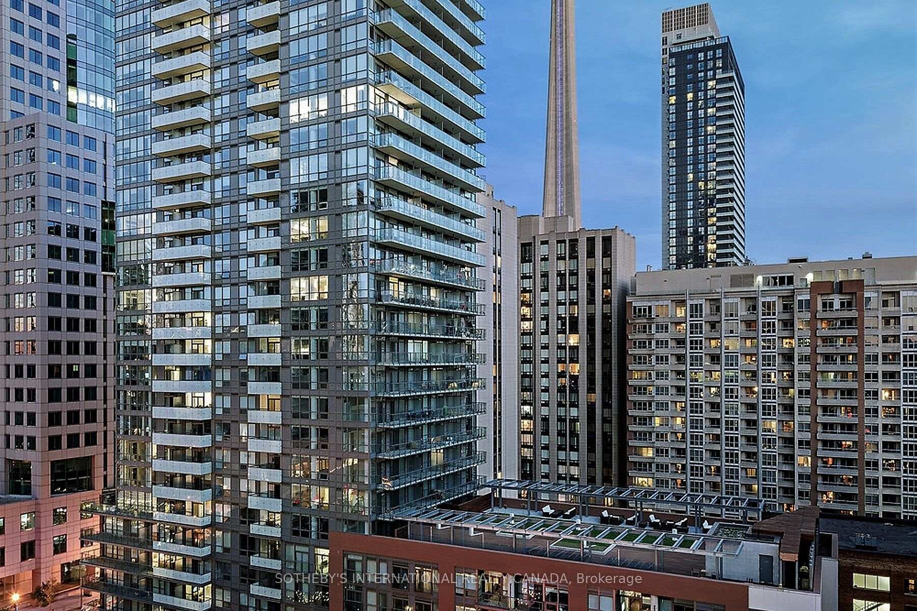 8 Mercer Street 1102