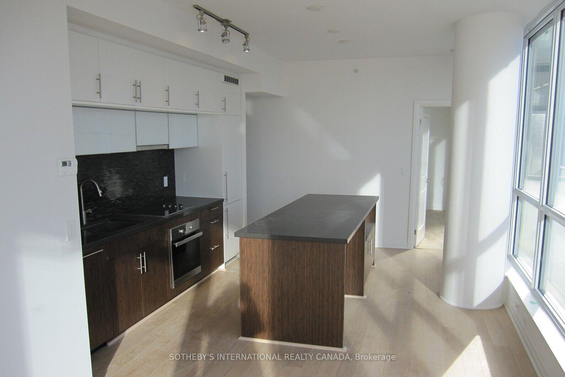 8 Mercer Street 1102