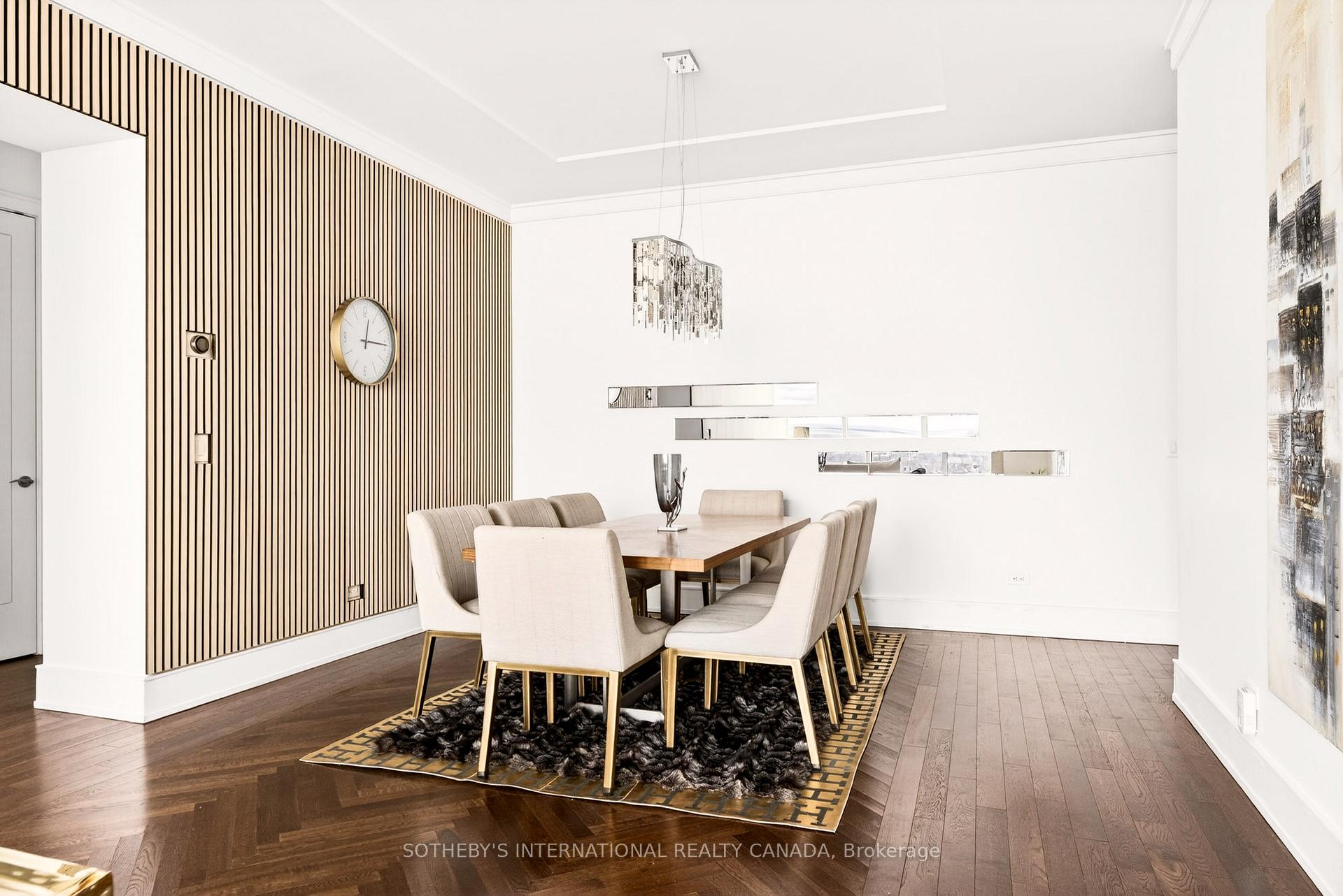 183 Wellington Street W 3905