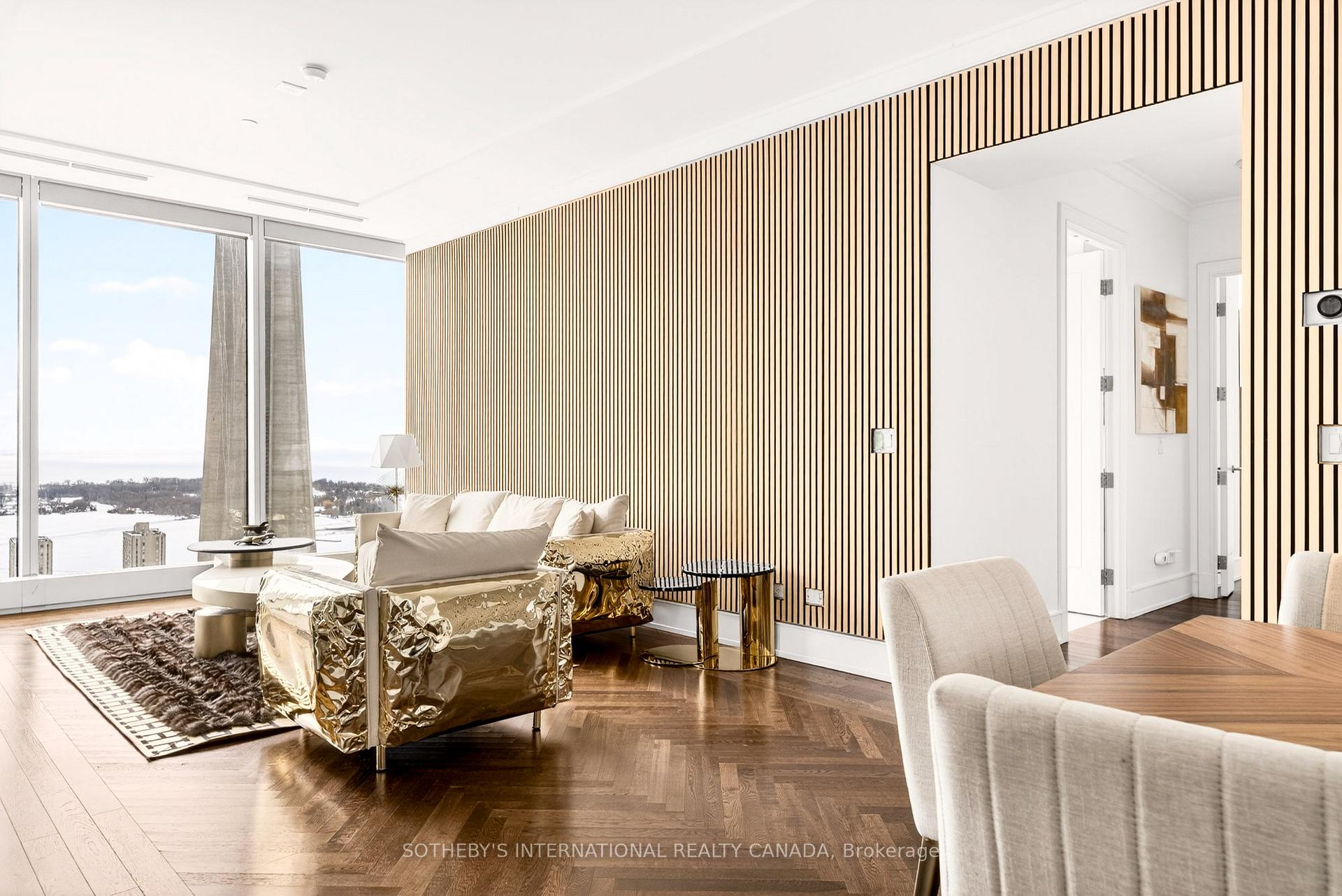 183 Wellington Street W 3905