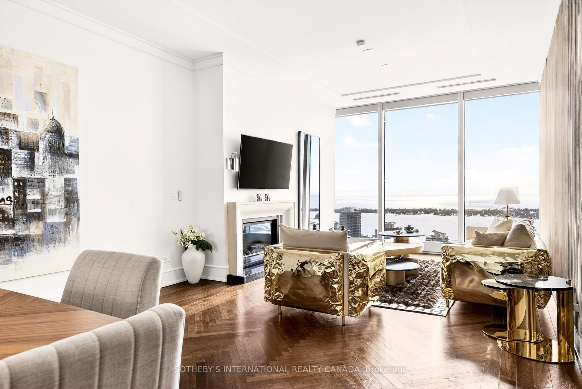 183 Wellington Street W 3905