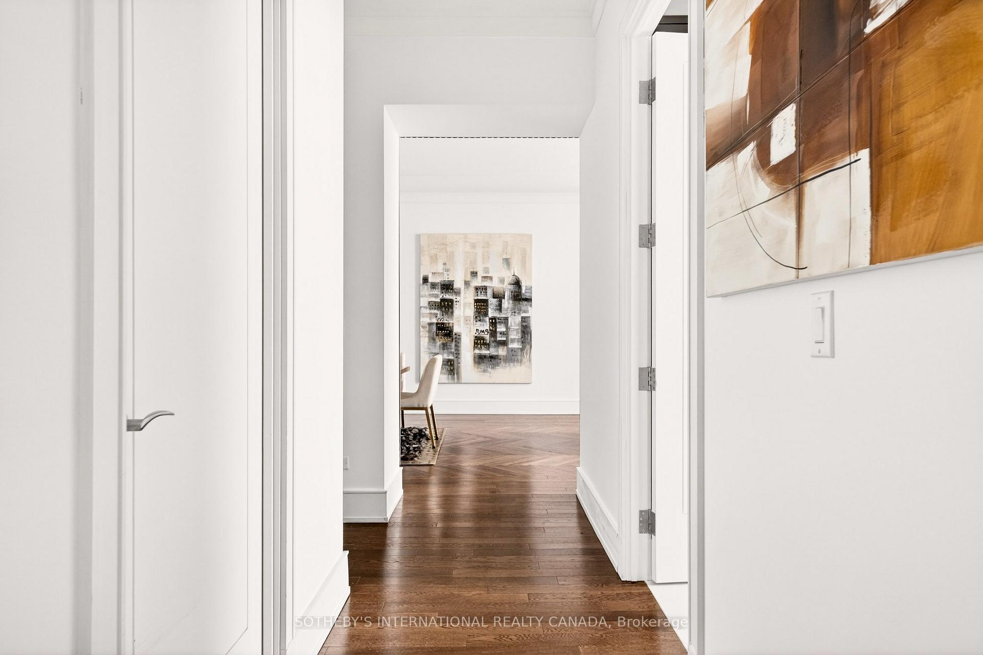 183 Wellington Street W 3905