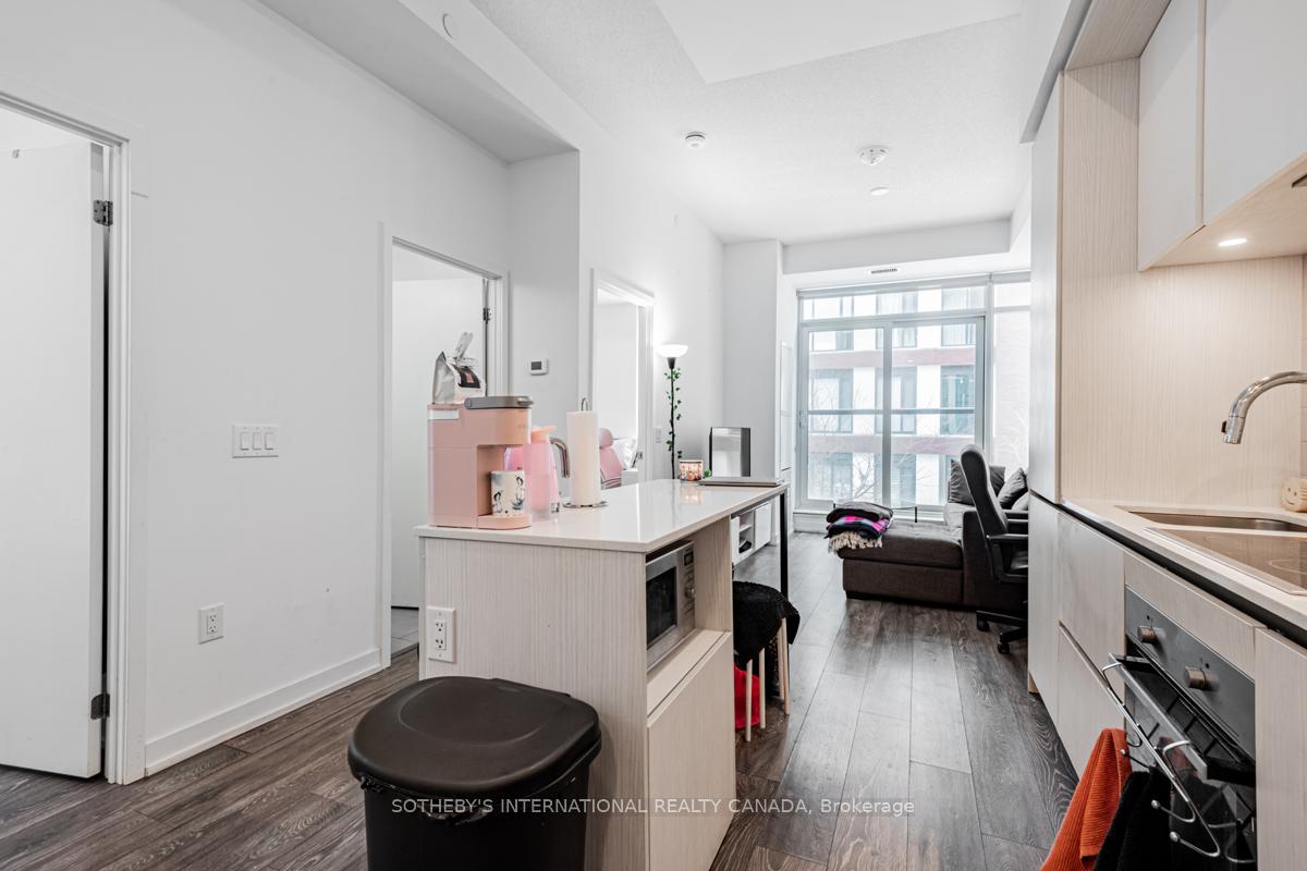 34 Tubman Avenue 201