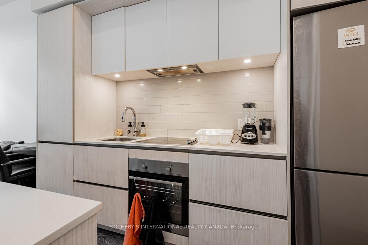 34 Tubman Avenue 201