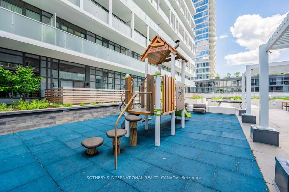 34 Tubman Avenue 201