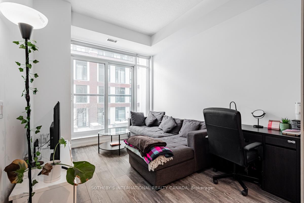 34 Tubman Avenue 201