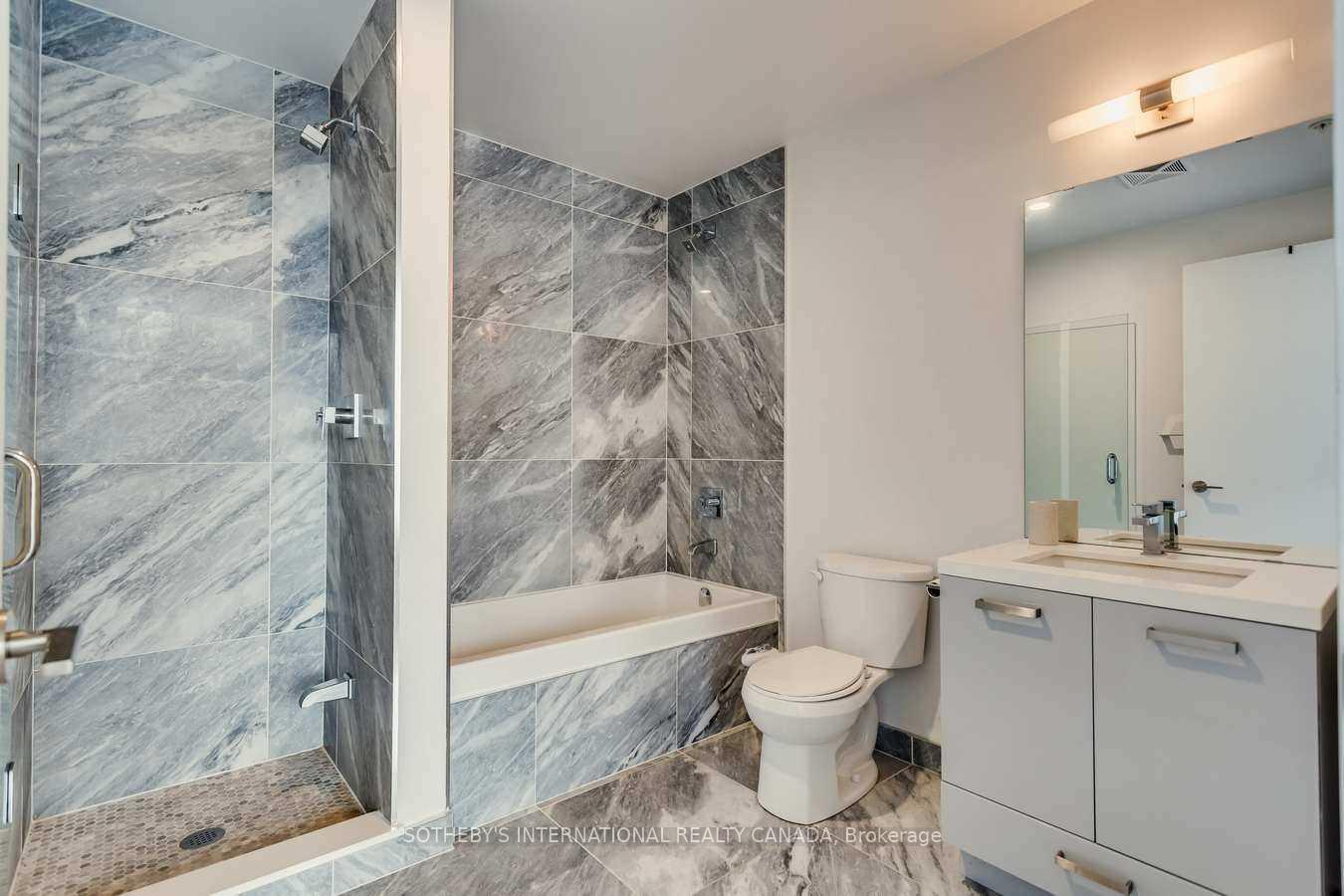 39 Brant Street PH06