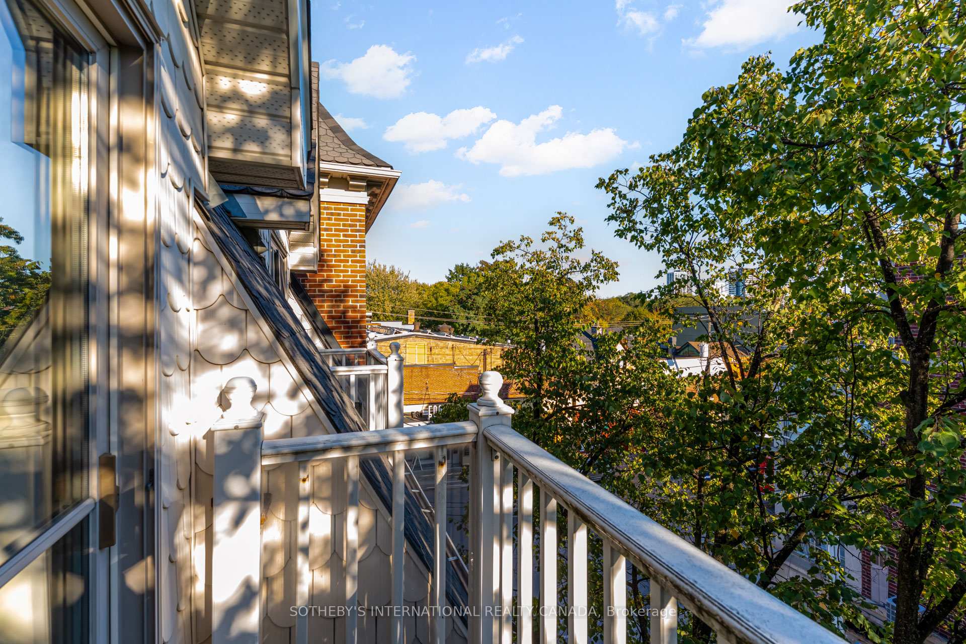 74 Aberdeen Avenue