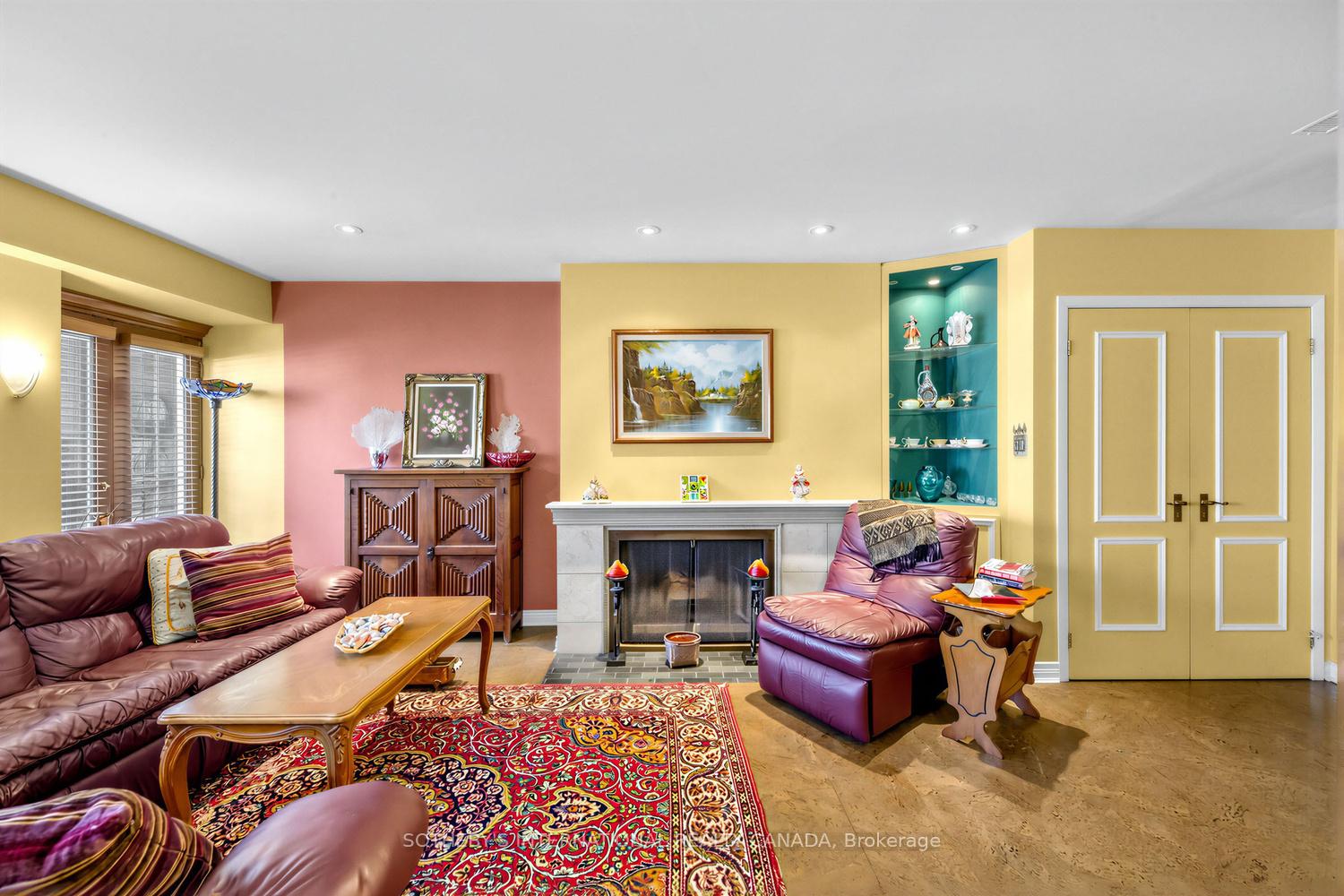 8 Hawthorn Avenue 202