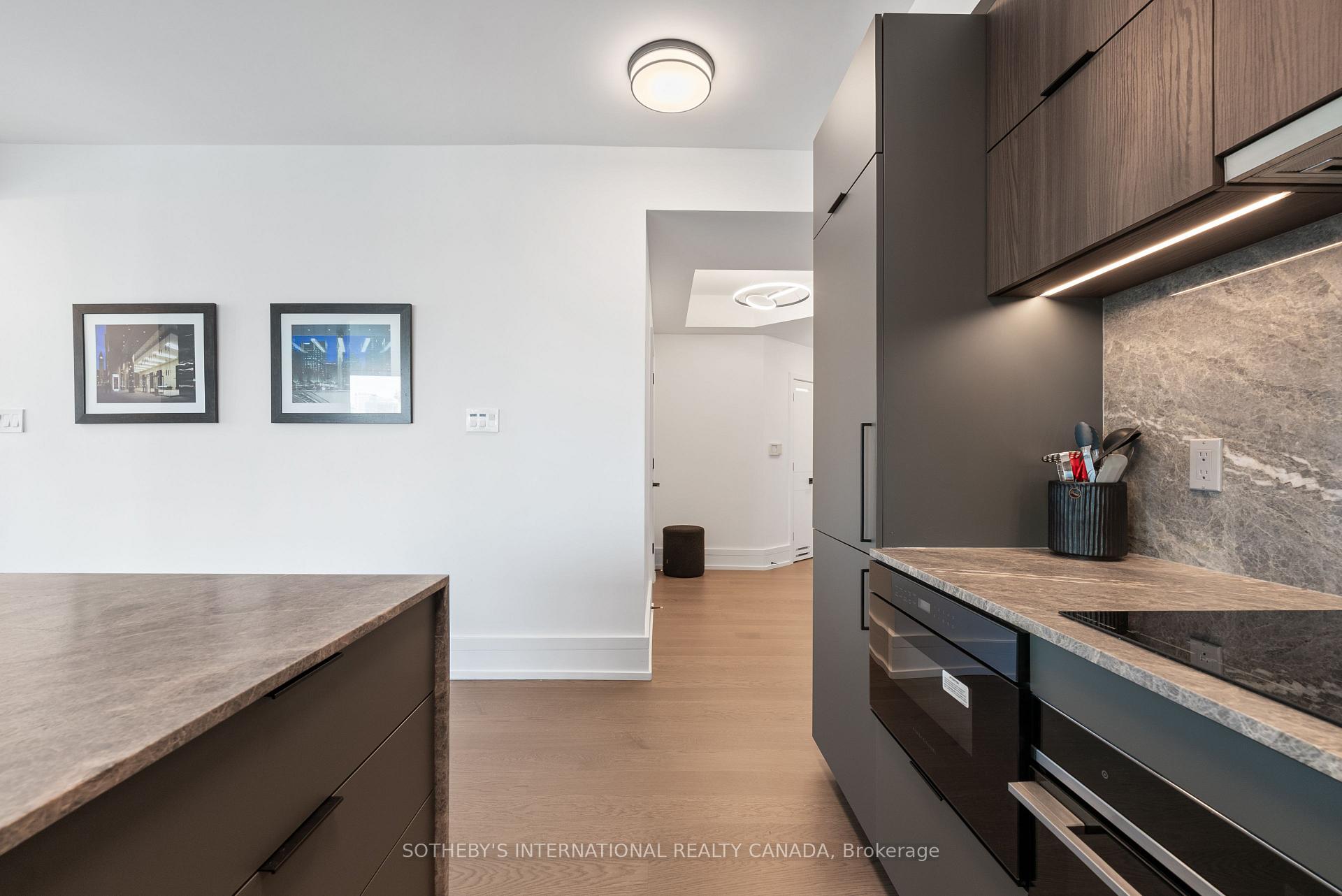 10 Yonge Street 3407